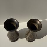 Pair of two small chiseled metal vases H15.5 D6.5