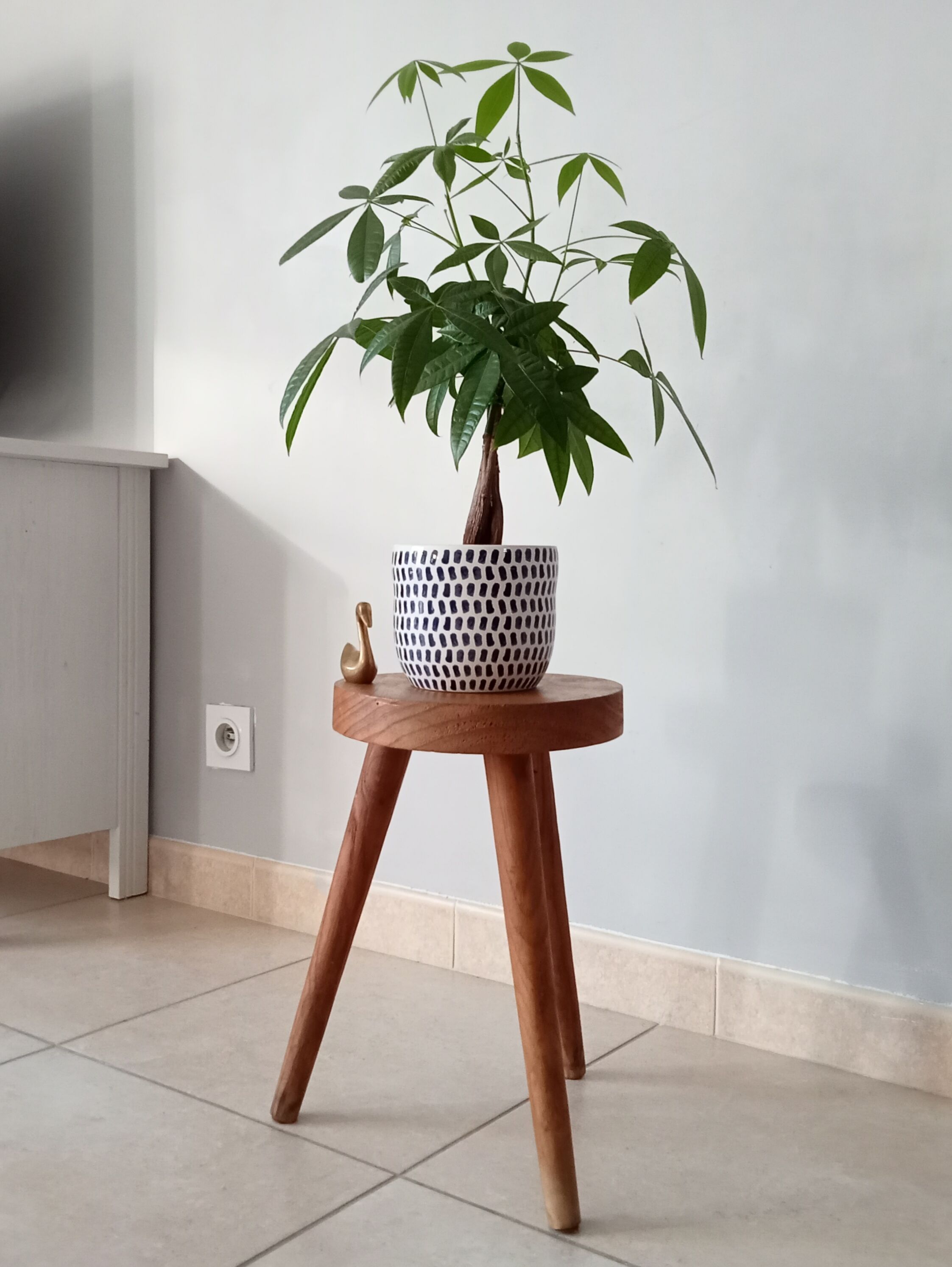 Vintage tripod stool 60s/70s