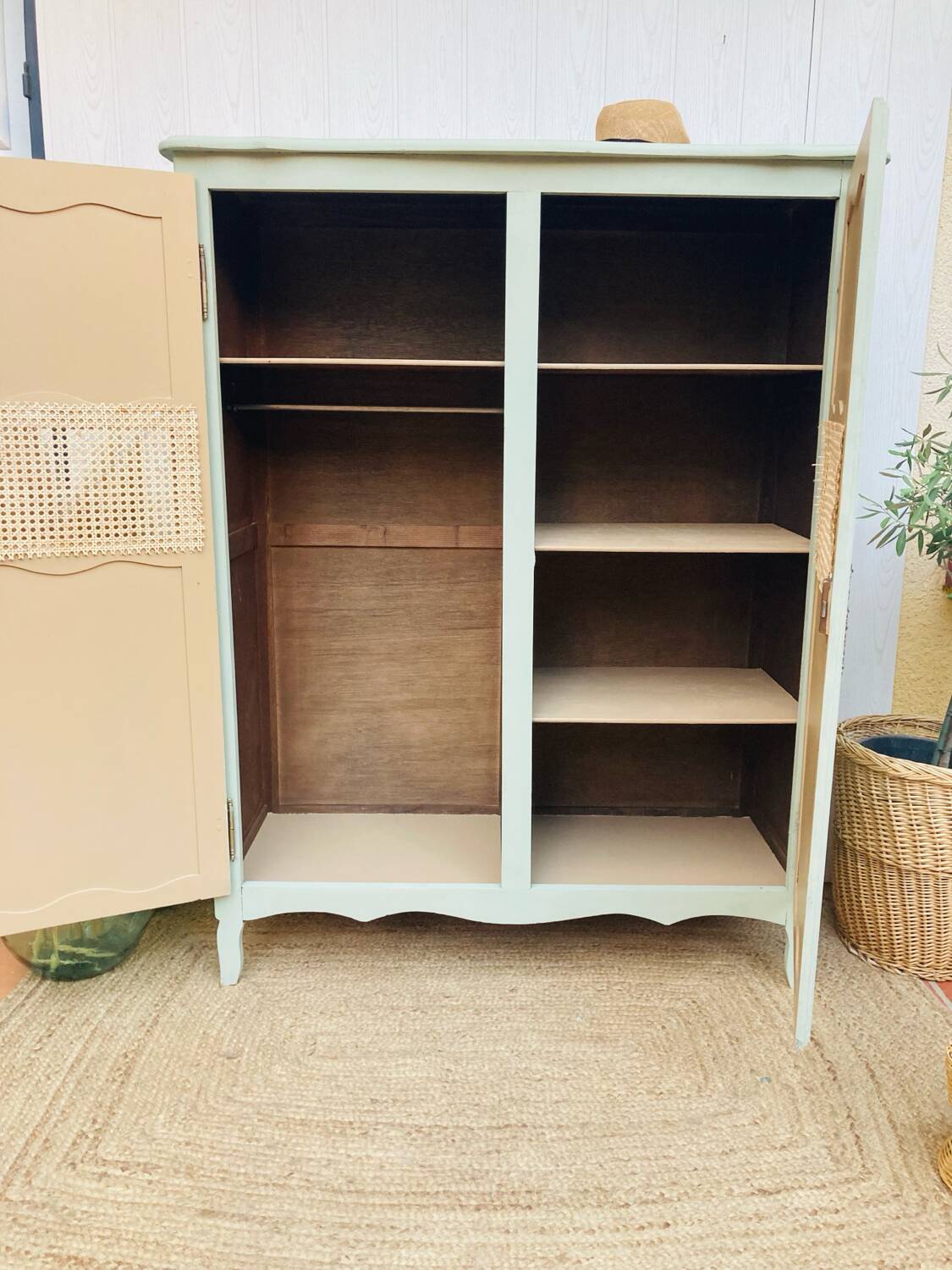 Small Parisian wardrobe