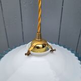 Serrated opaline suspension