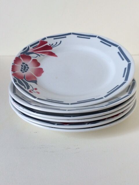 Series of six earthenware dessert plates