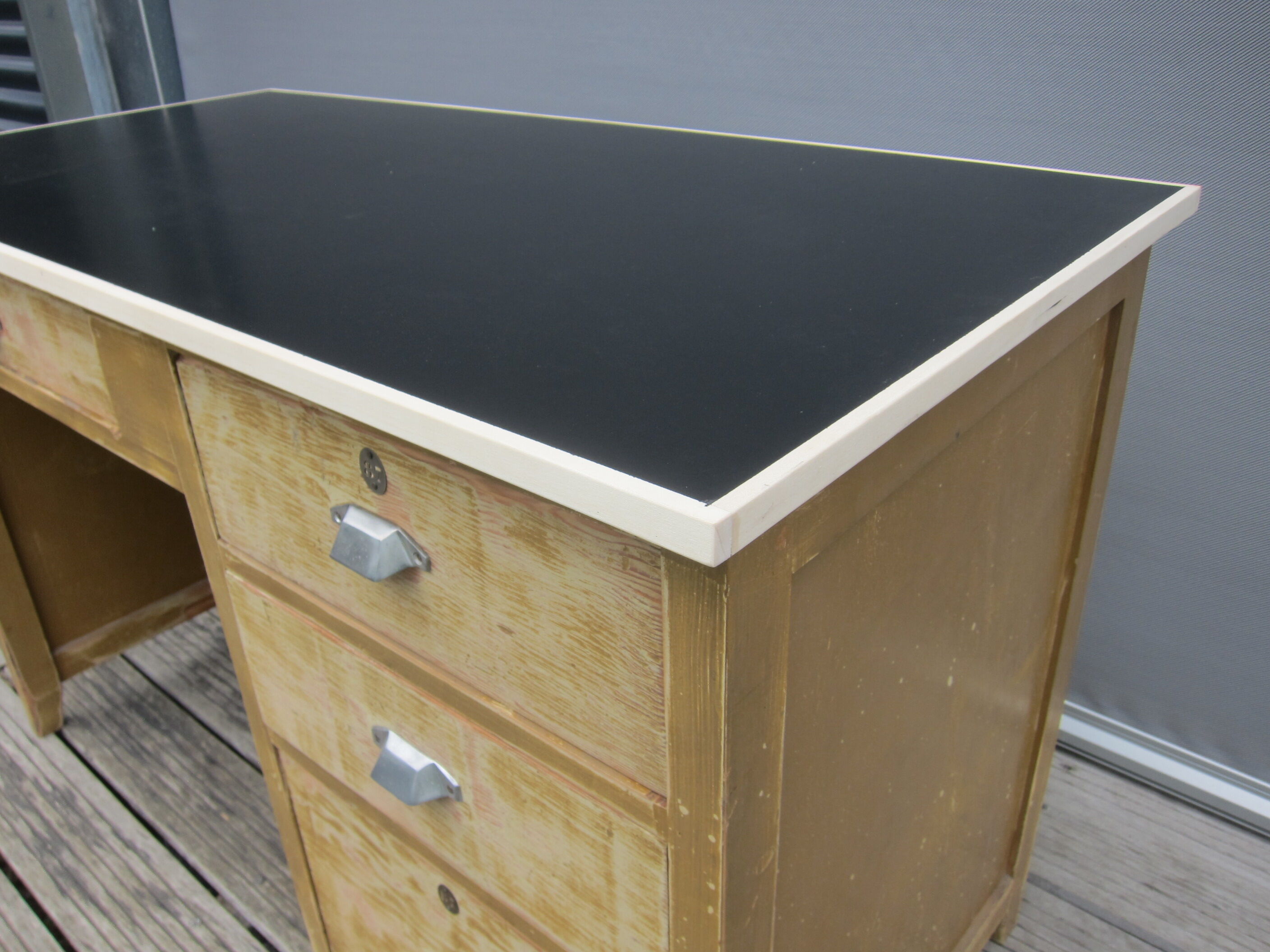 Office 1940 patina sand tray black