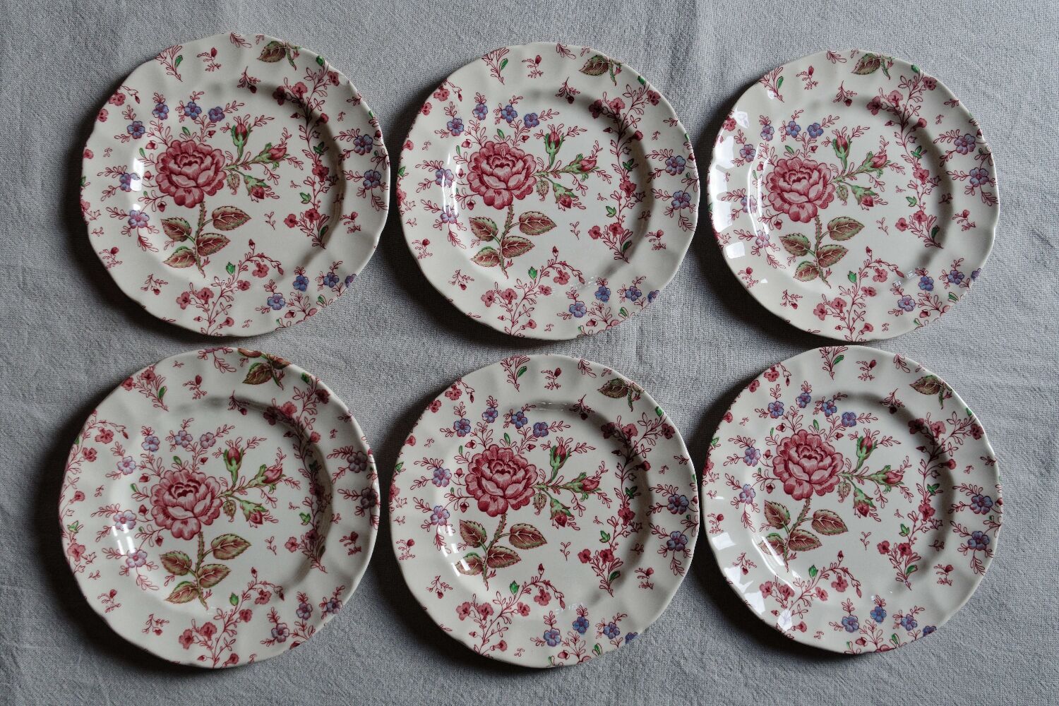 Lot 6 dessert plates Johnson Brothers Rose Chintz series
