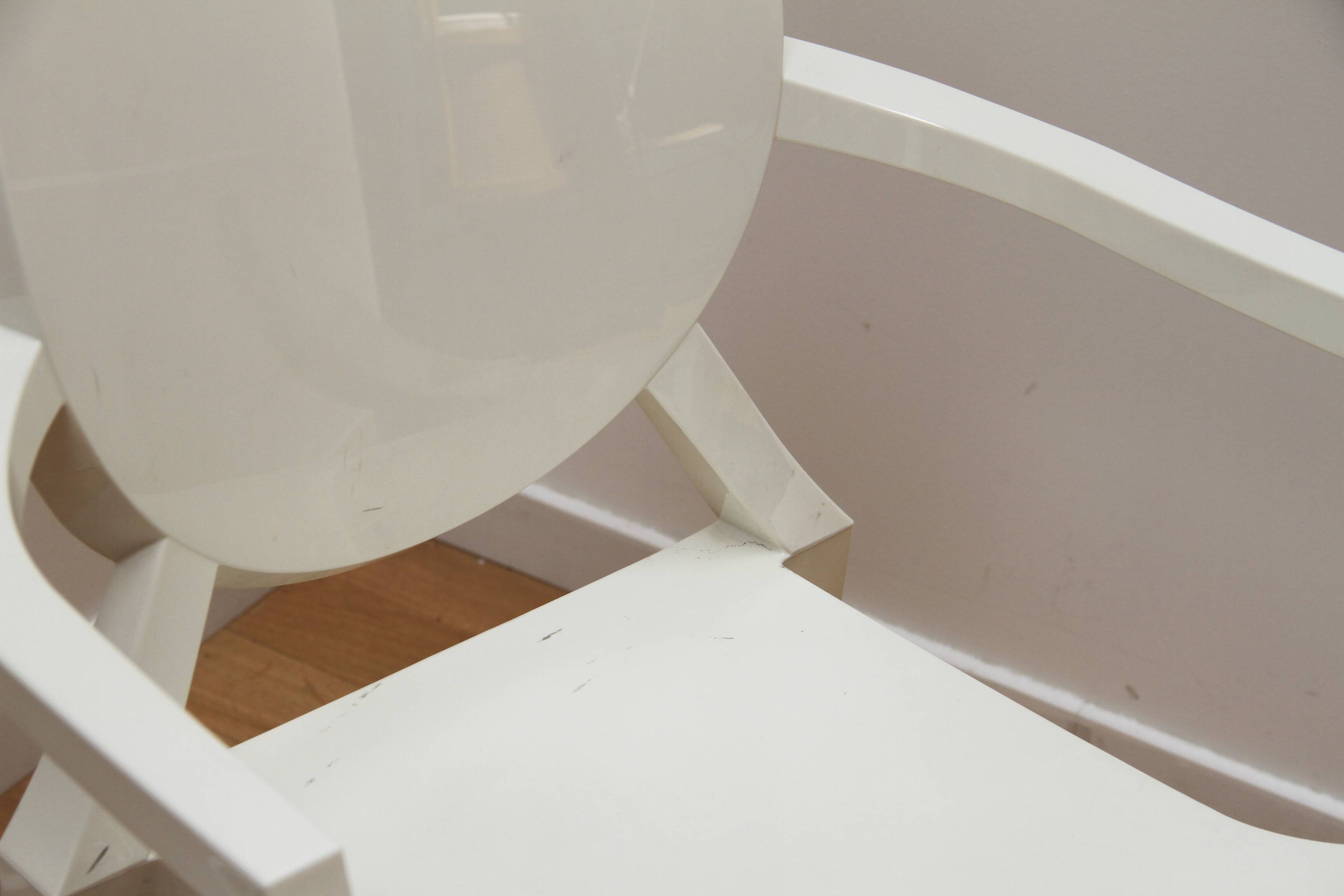 Chaise Louis Ghost, Philippe Starck