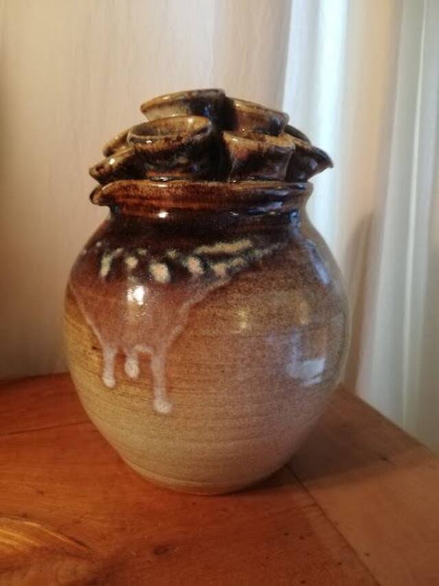 Vase pique-fleurs