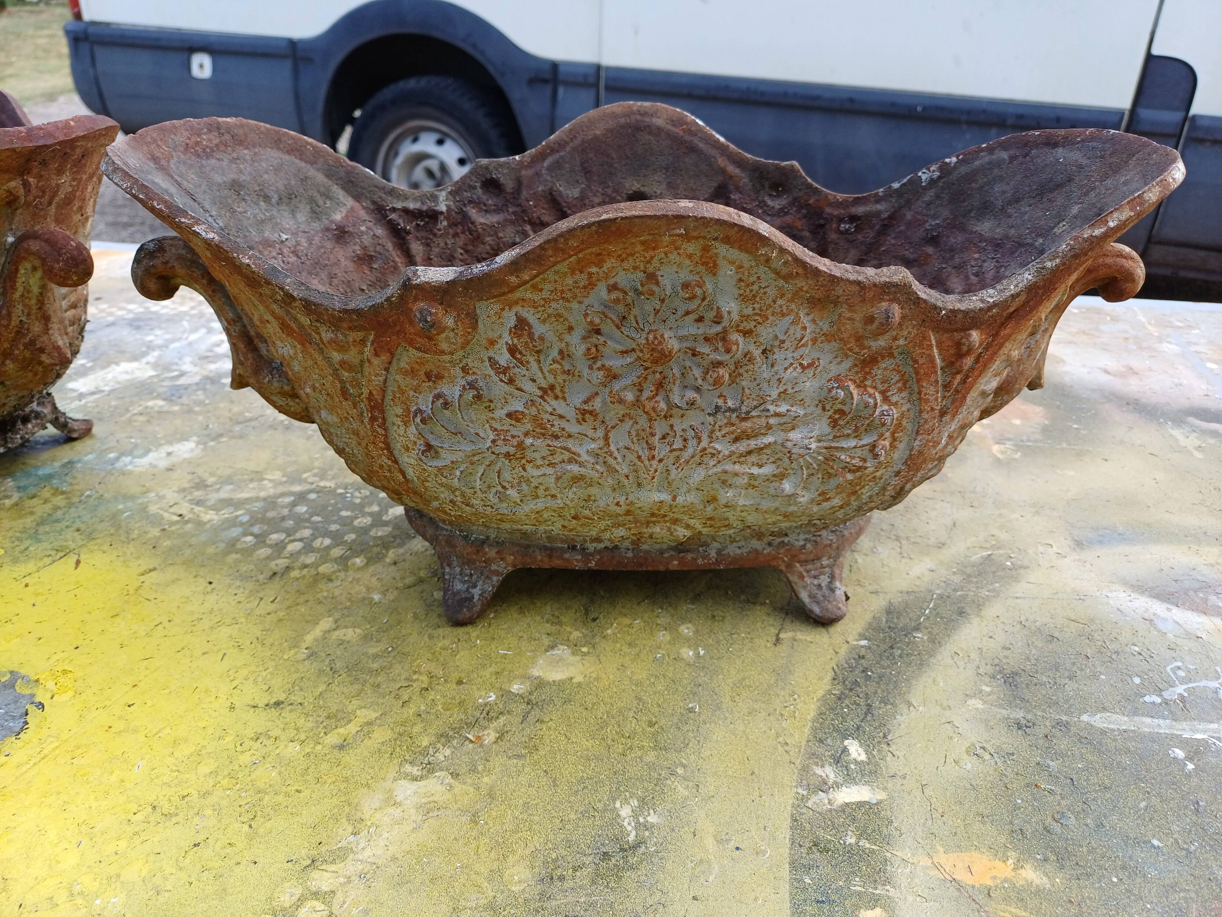 Pair of enamelled cast iron planters from 1900 from Charleville-Mézières