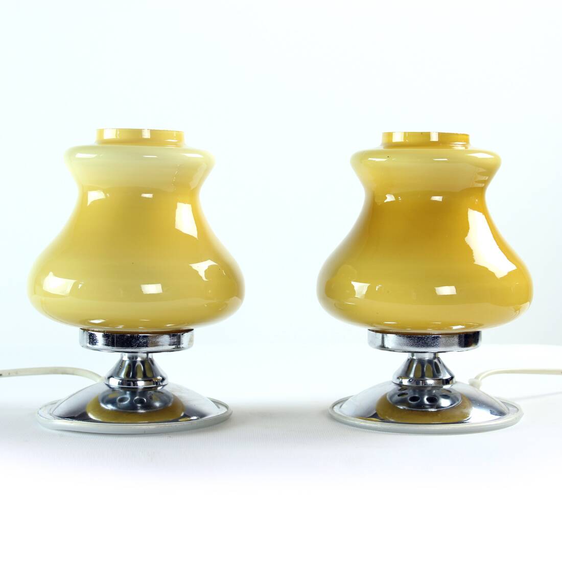 Table Lamps In Cream Opaline & Chrome, Bulgaria 1960s