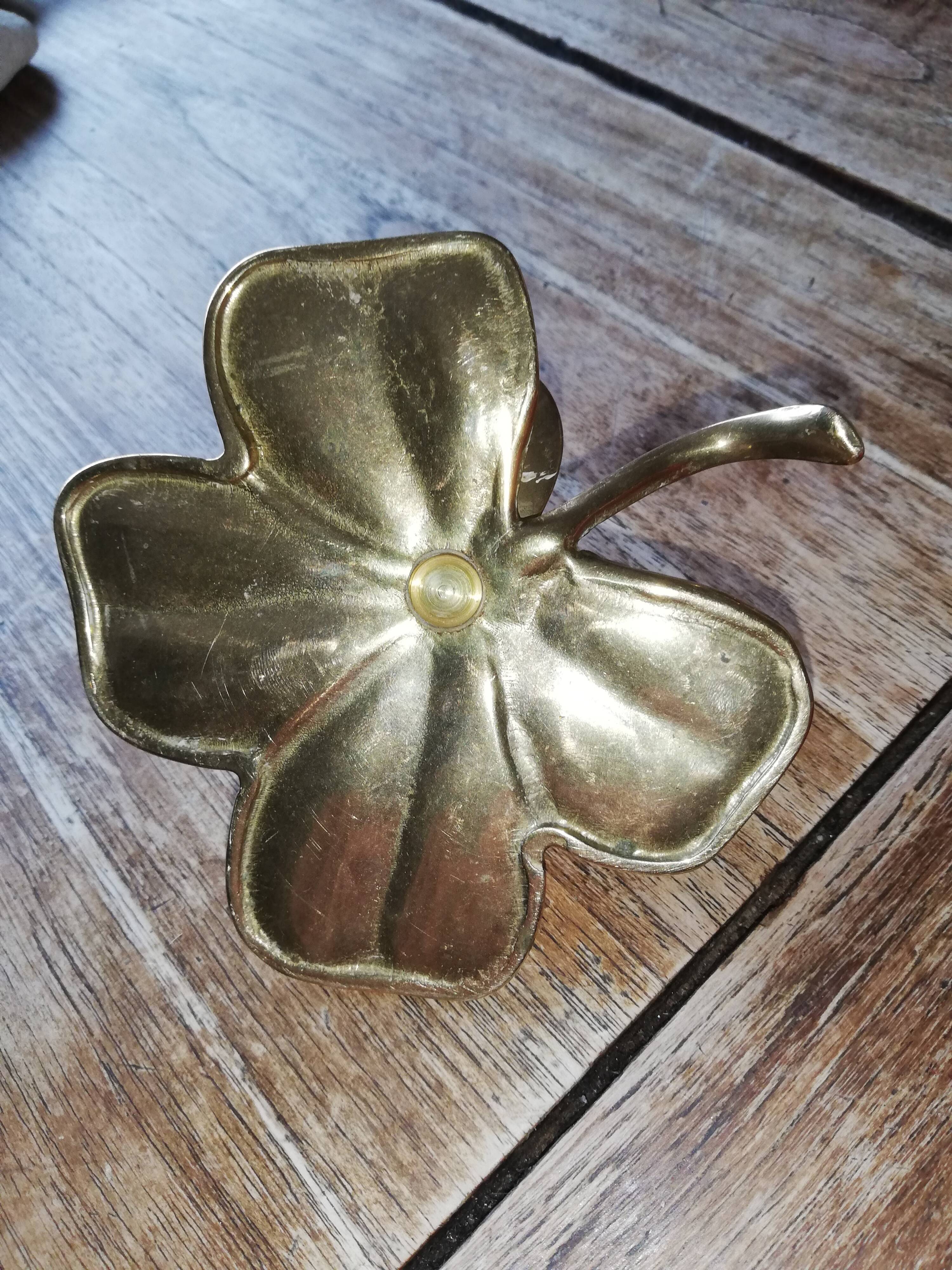 Brass candle holder copper color in the shape of a flower, Vintage