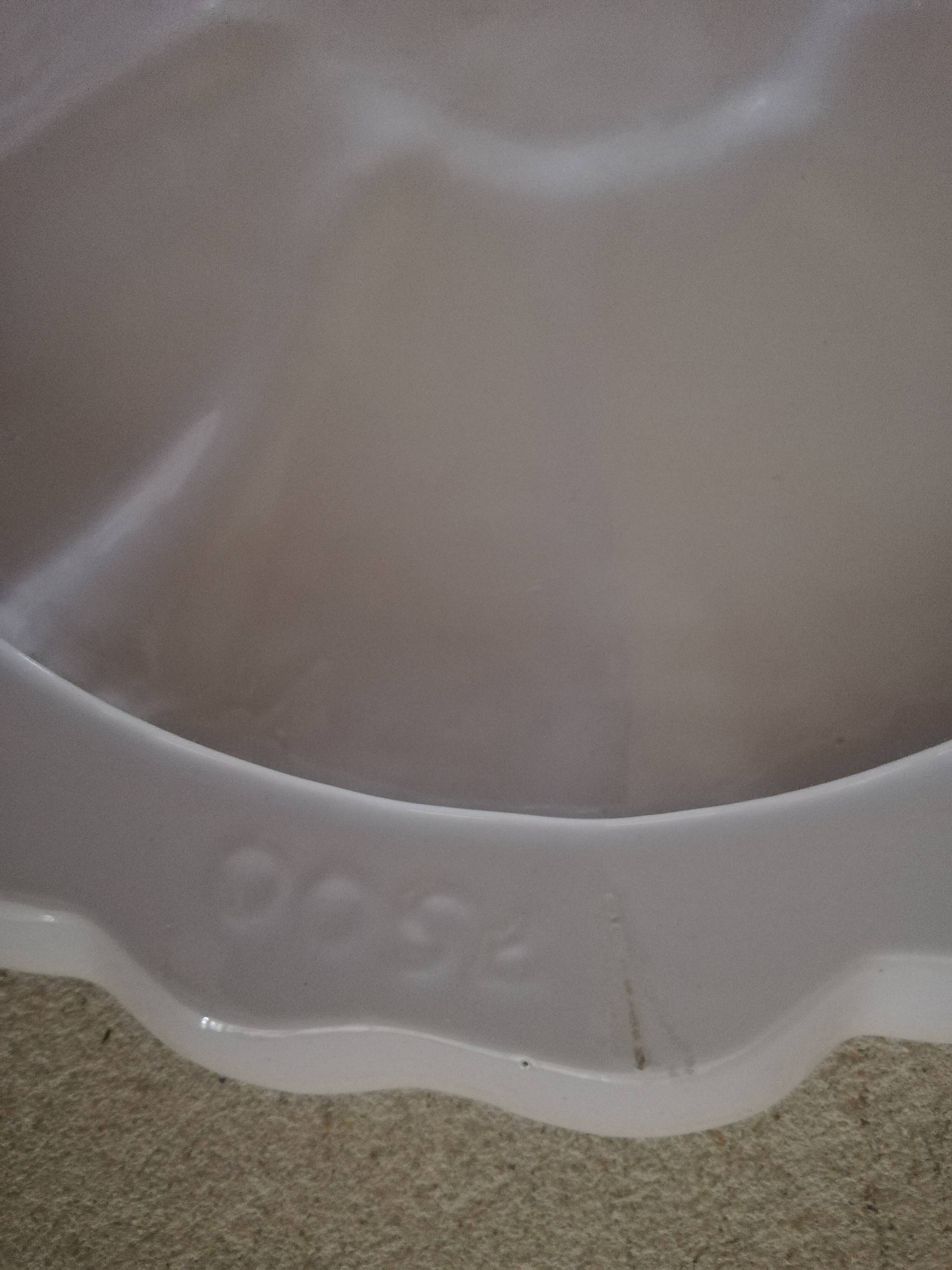 Earthenware centerpiece centerpiece