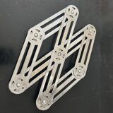 1950s metal trivet