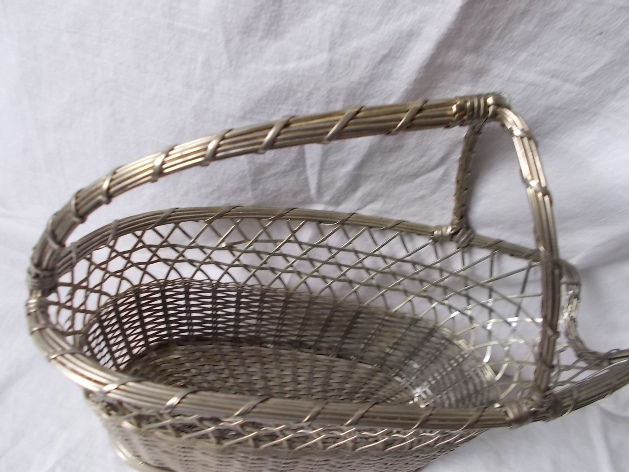 Présentoir de table à bouteille en métal argenté