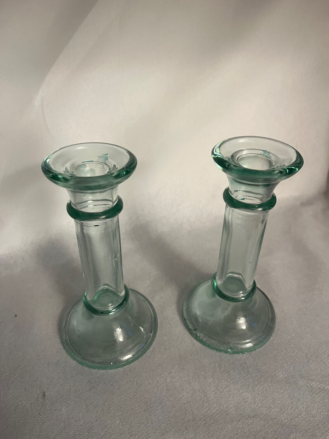 2 candlesticks