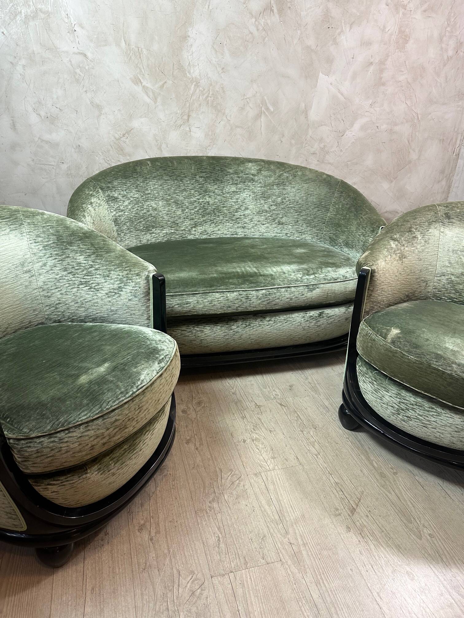 Art deco living room