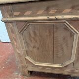 Chest in oak and marquetry of light wood XVIII century