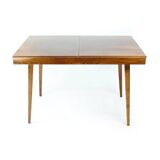 Table à manger extensible en noyer par Tatra, Tchécoslovaquie, années 1960