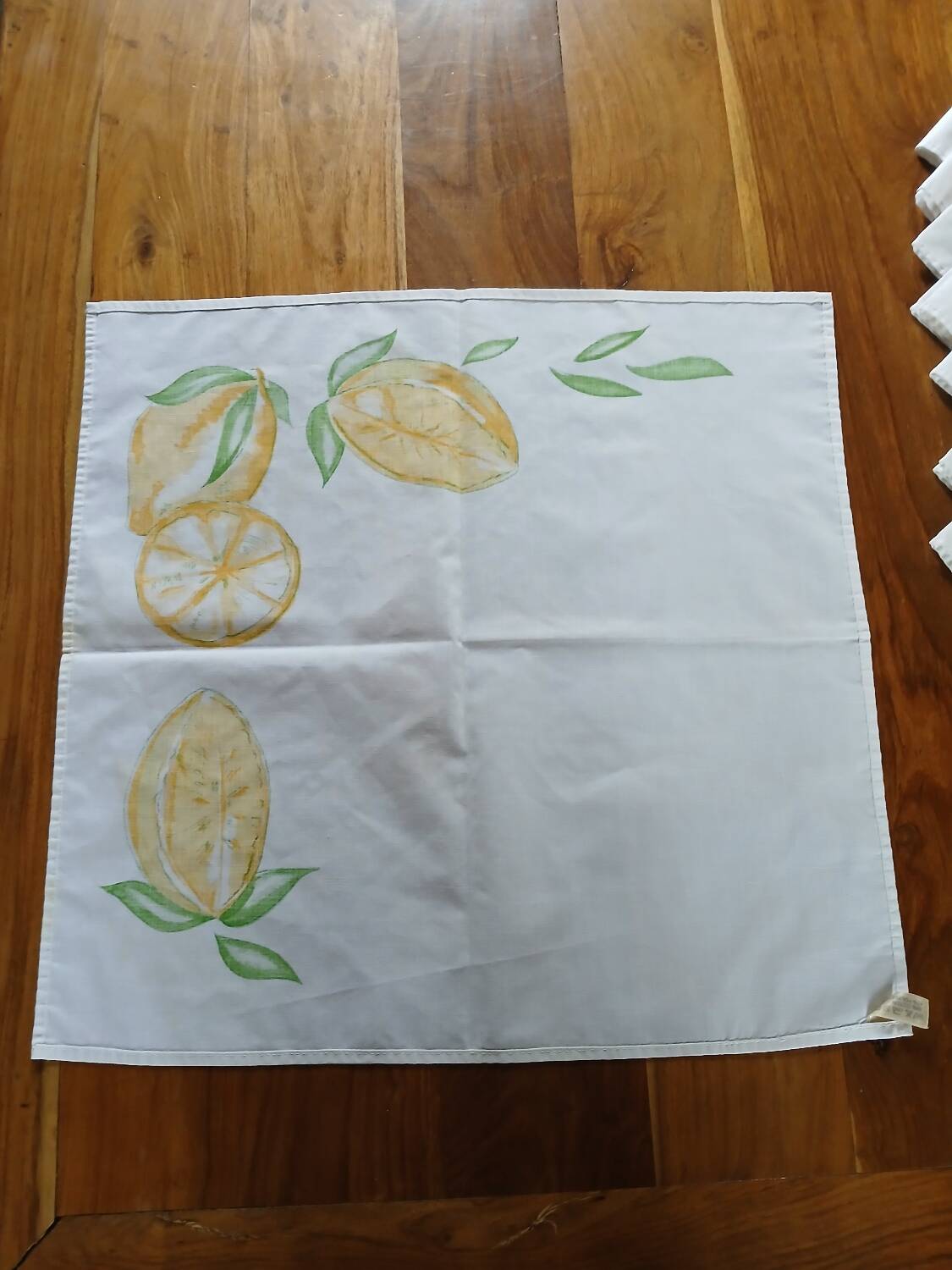 8 White Square Napkins