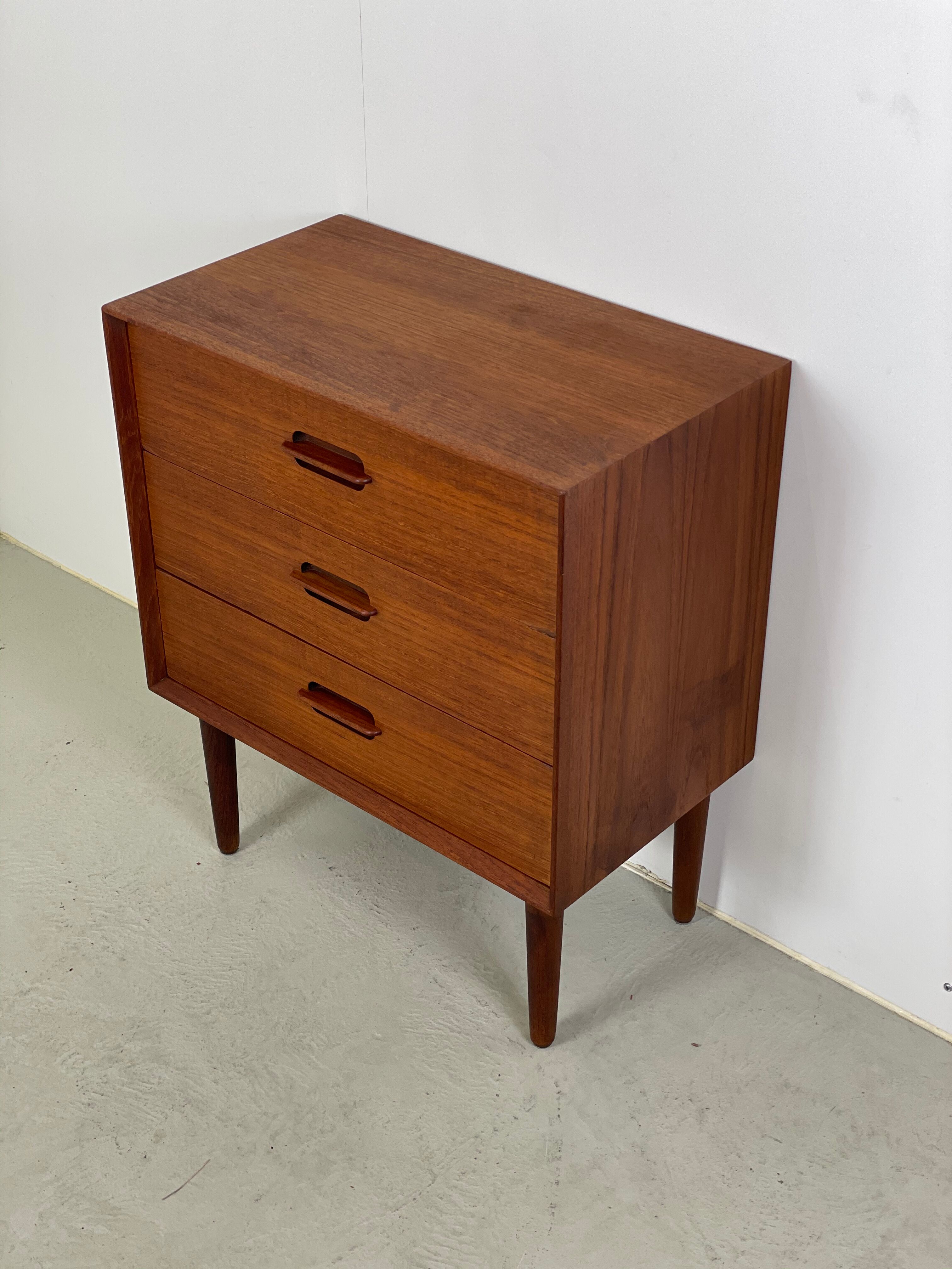 MidCentury Danish modern teak chest of drawers by Ejvind A. Johansson