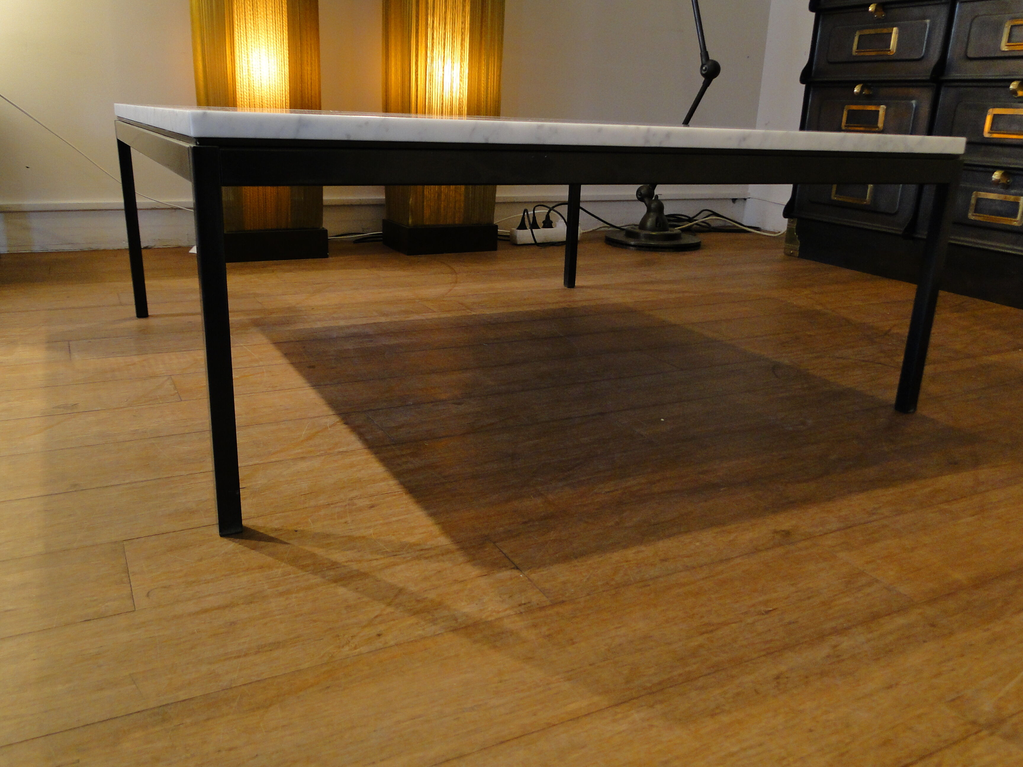 Florence Knoll marble coffee table