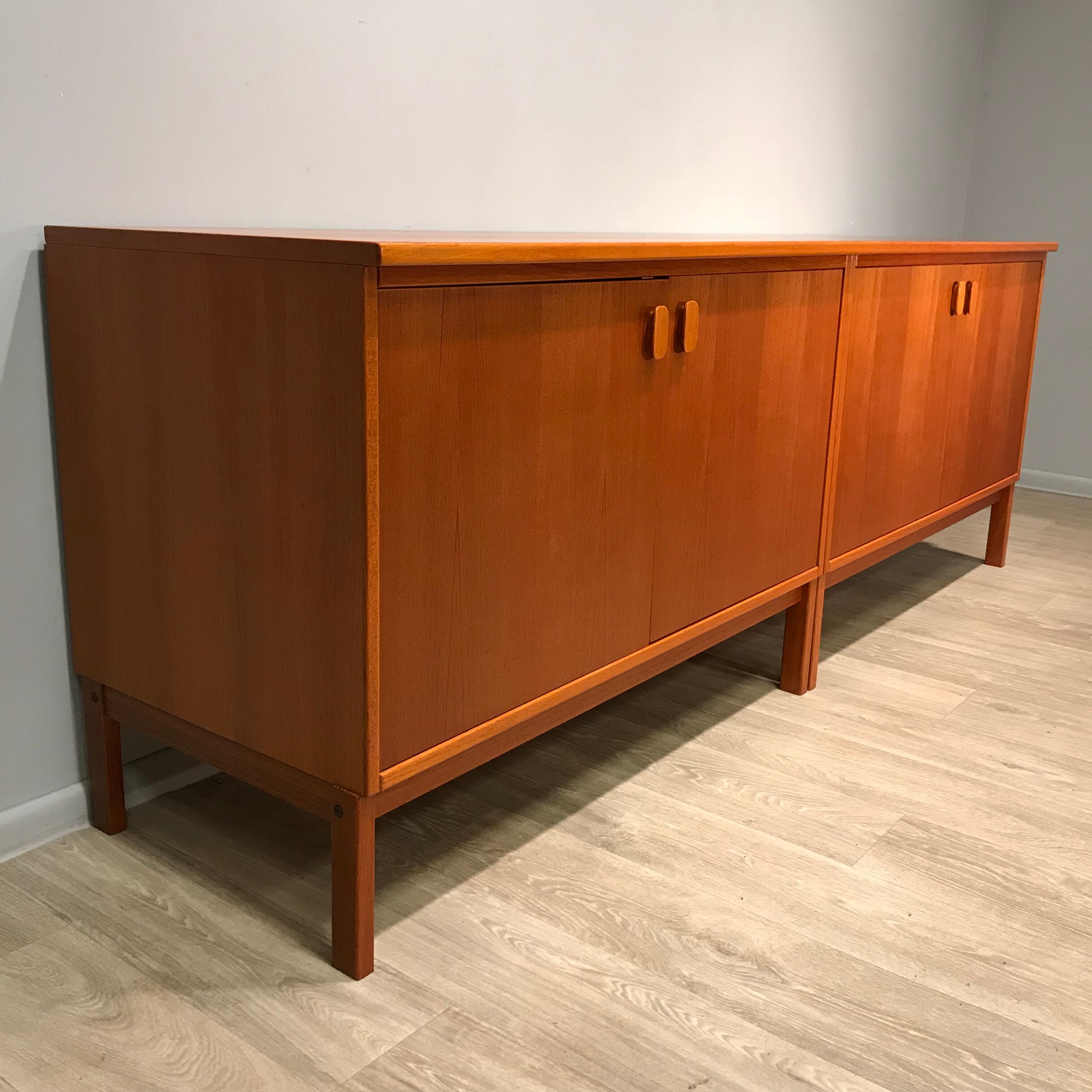 Sideboard long vintage teck Ulferts Sweden 60/70’