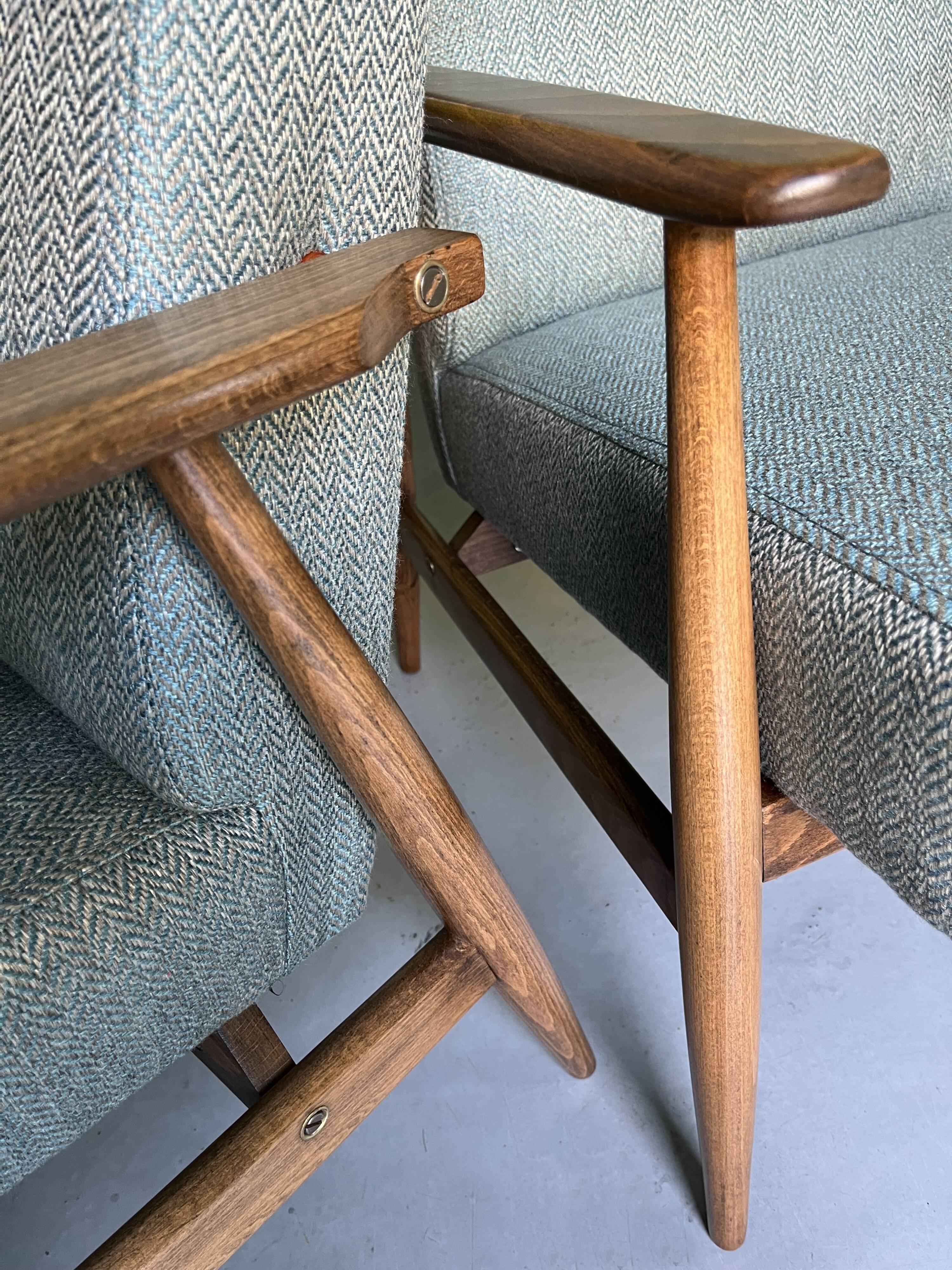 Vintage Mid-Century Armchairs: H.Lis 300-190 Restored Pair
