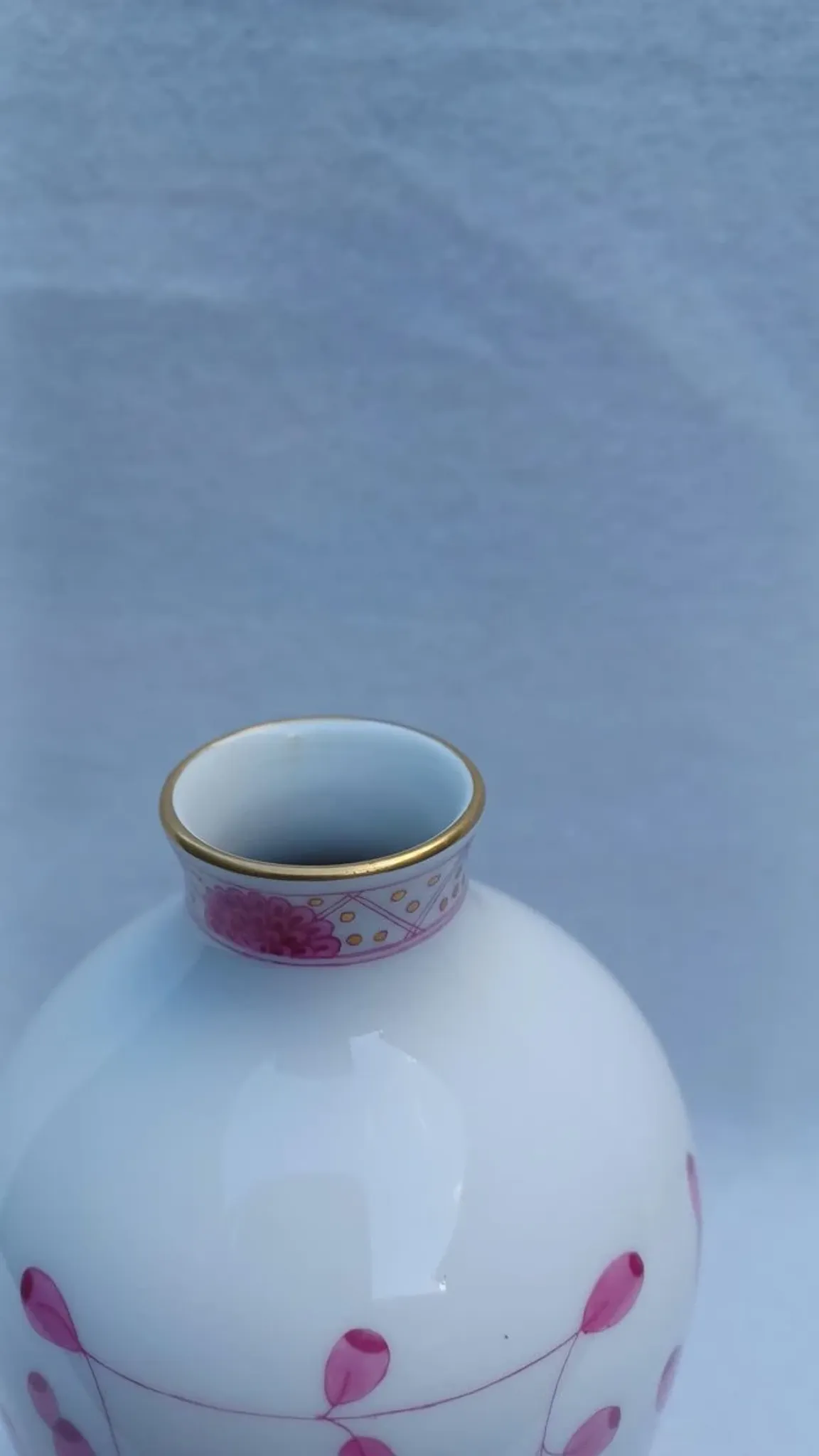 Vintage porcelain vase with Indian painting in purple by Meissen, 1980