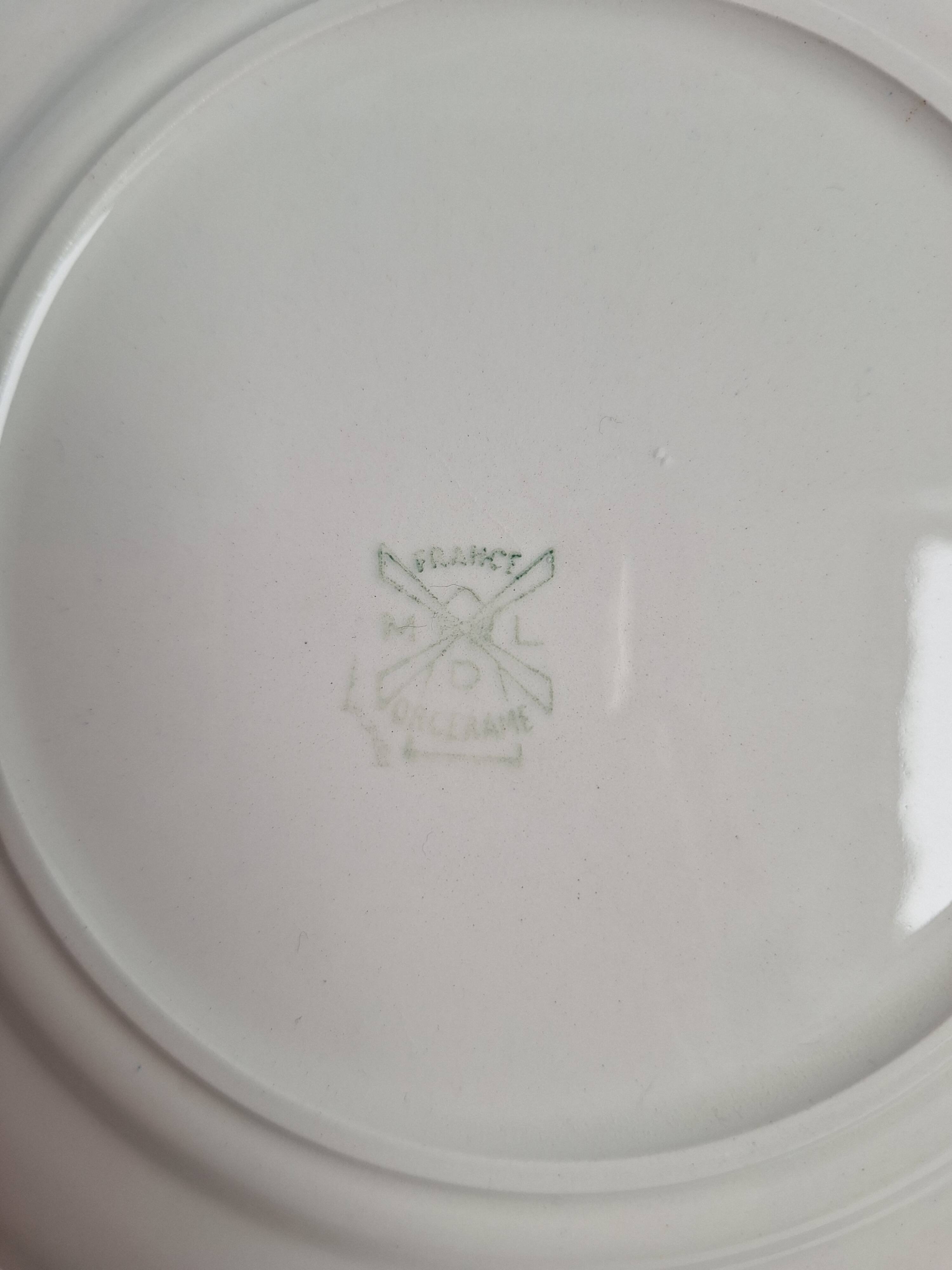 Moulin des Loups dessert plates