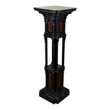 A pedestal table in blackened wood and burl veneer, superb assembly of moldings circa 1880