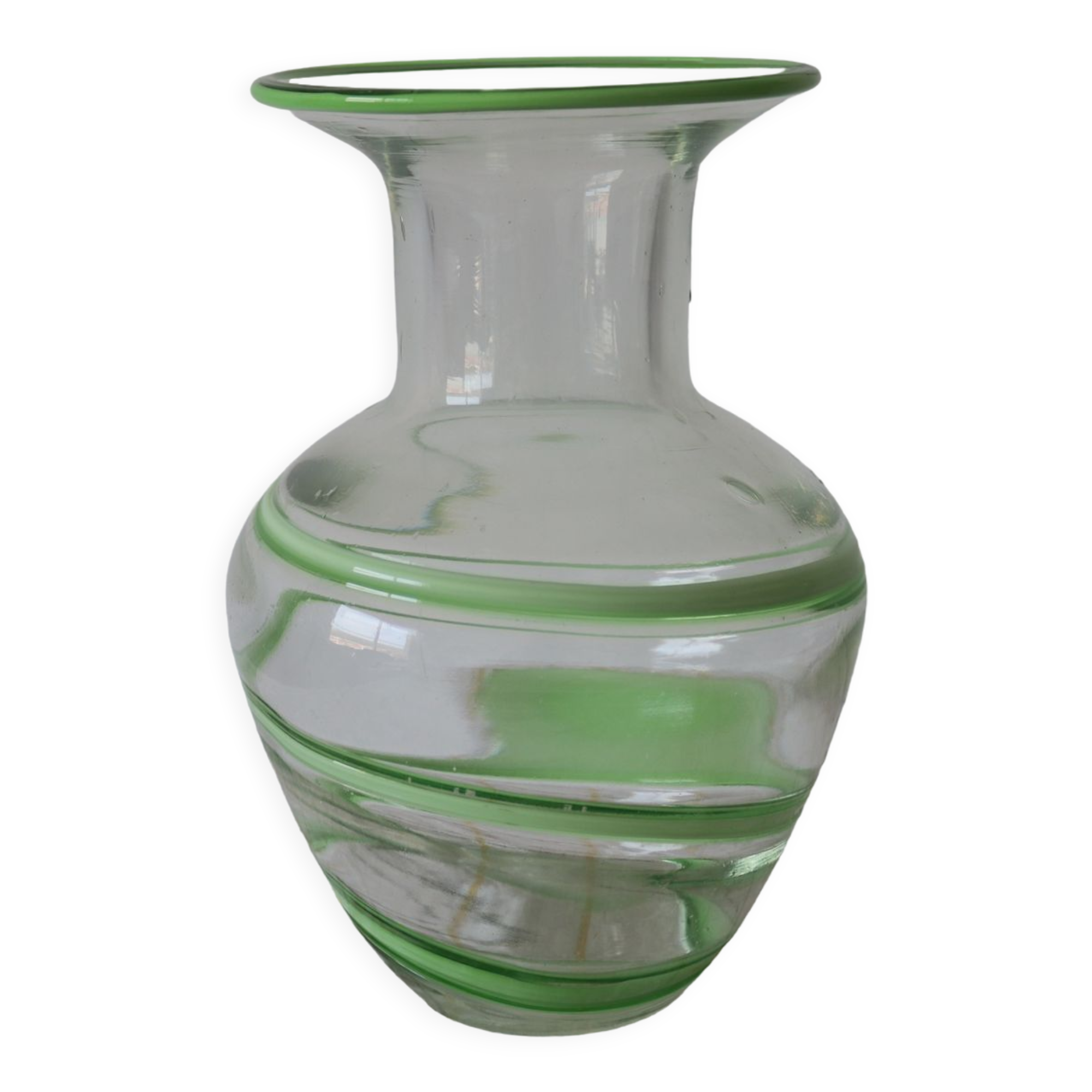 Vase en verre soufflé à motif vert