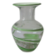 Vase en verre soufflé à motif vert