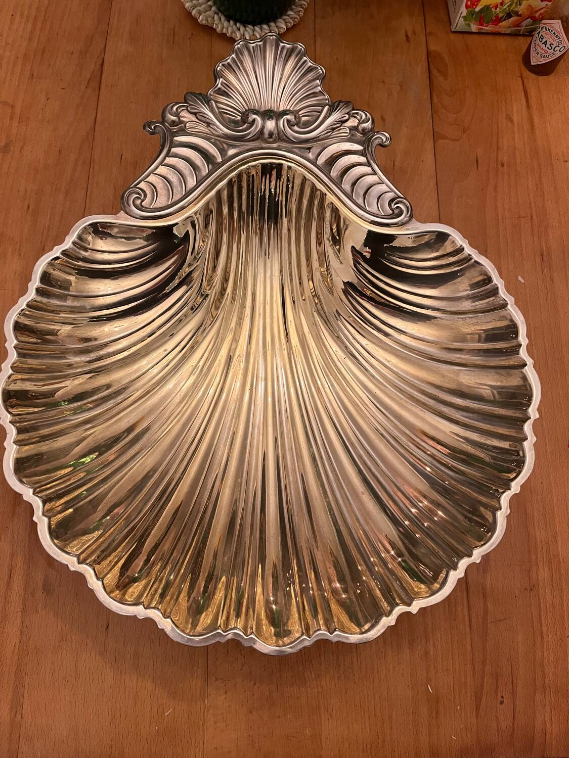 Scallop shell manufacture Olri