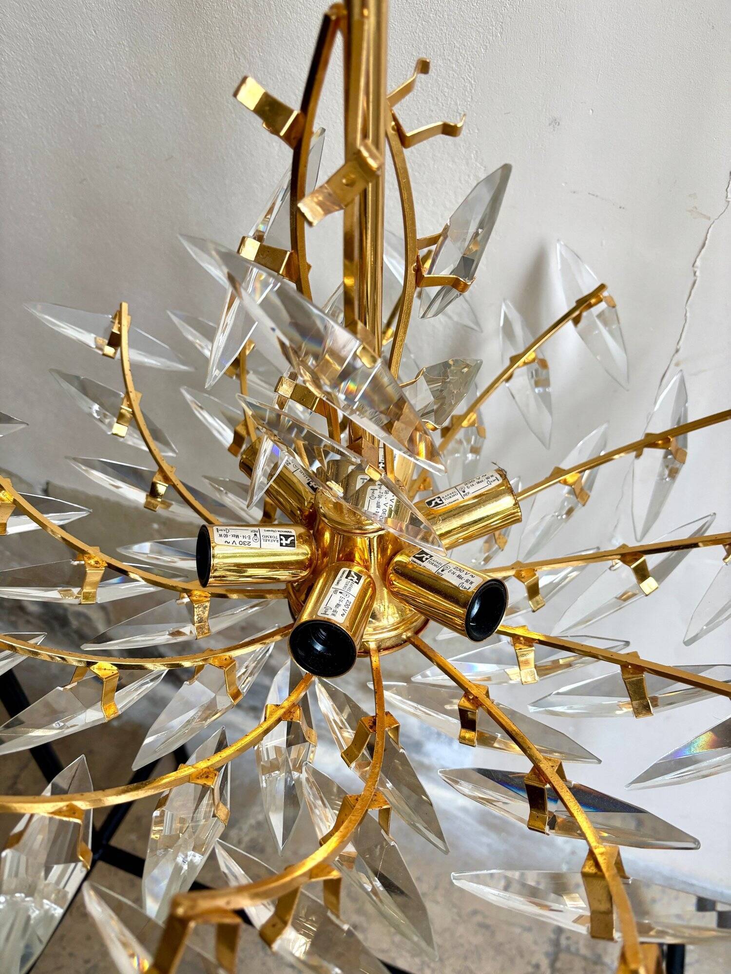 Rafael Tormo 6-light chandelier in gold metal and transparent tassels