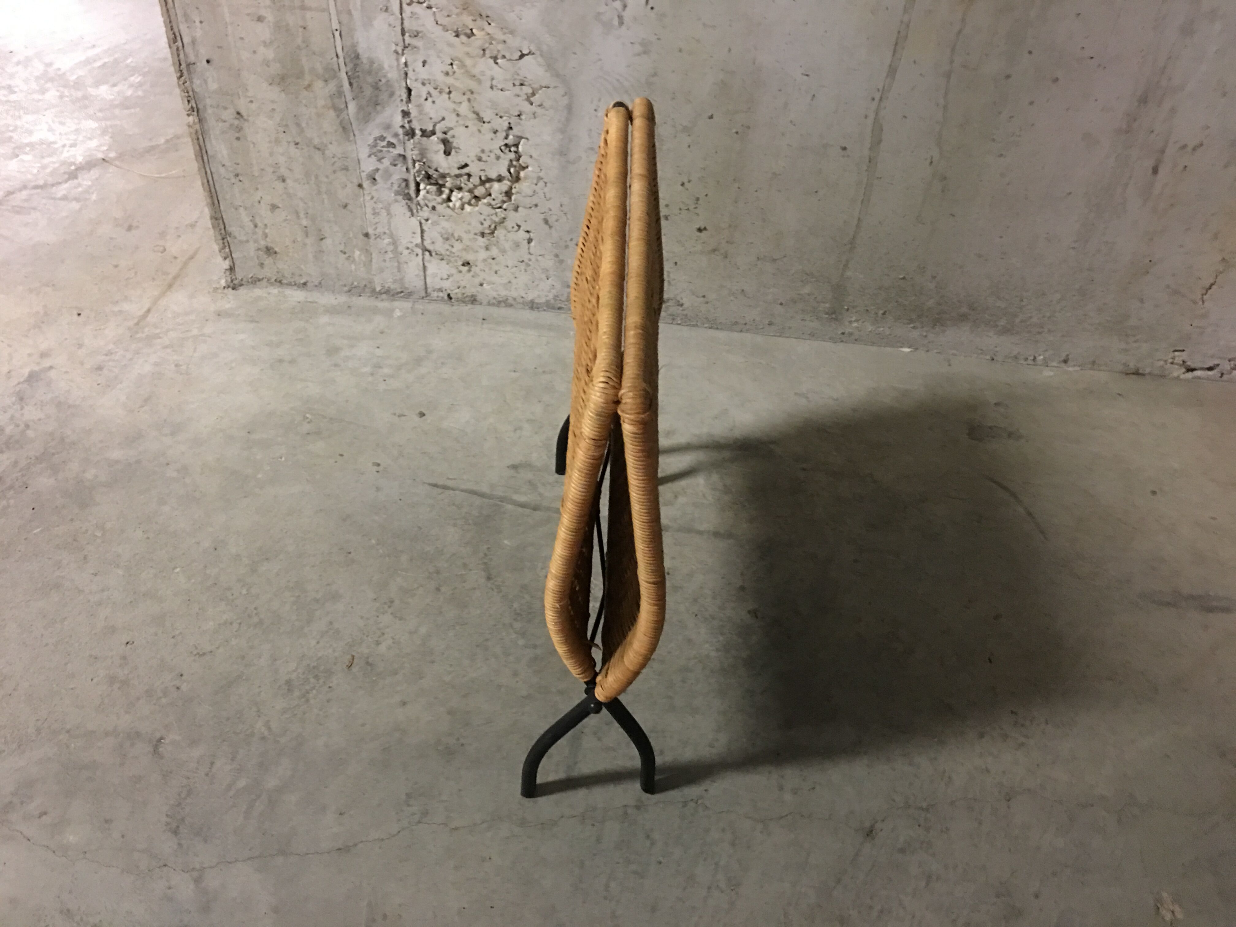 Magazine rack 60 years