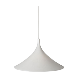 Trumpet pendant in white plexiglas