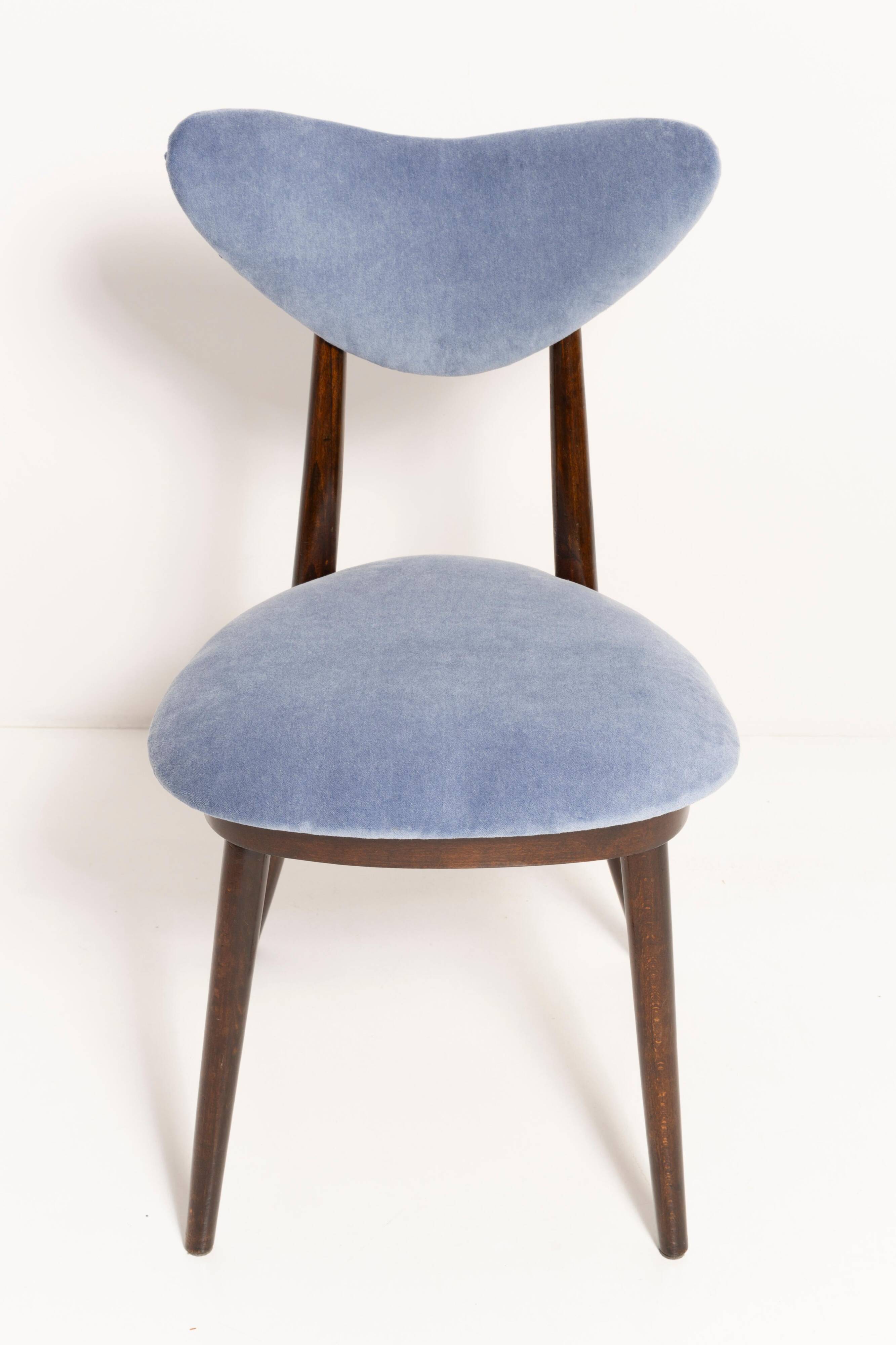 Chaise cœur en velours de coton bleu violet mid-century