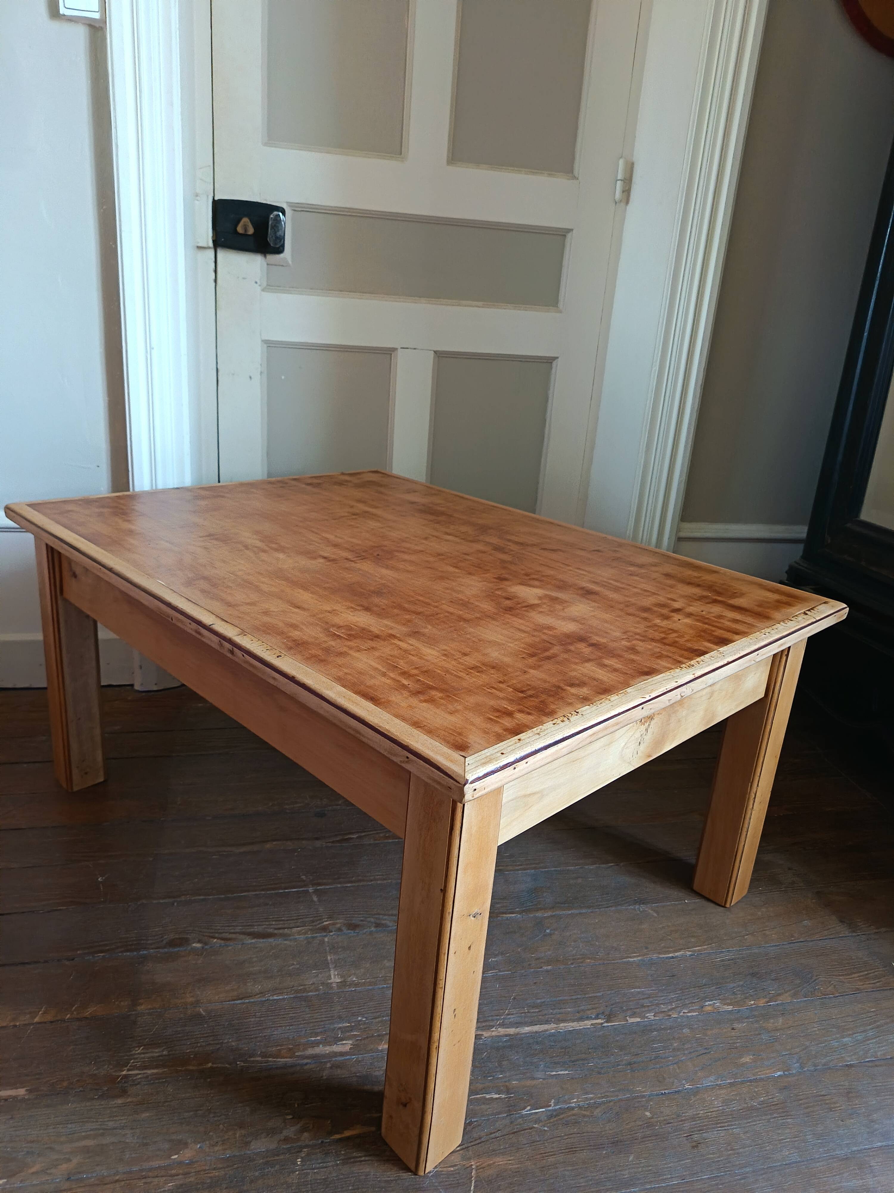Table basse de ferme en bois patiné avec rallonge