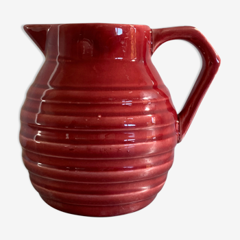 Red vintage pitcher mill of orchies wolves