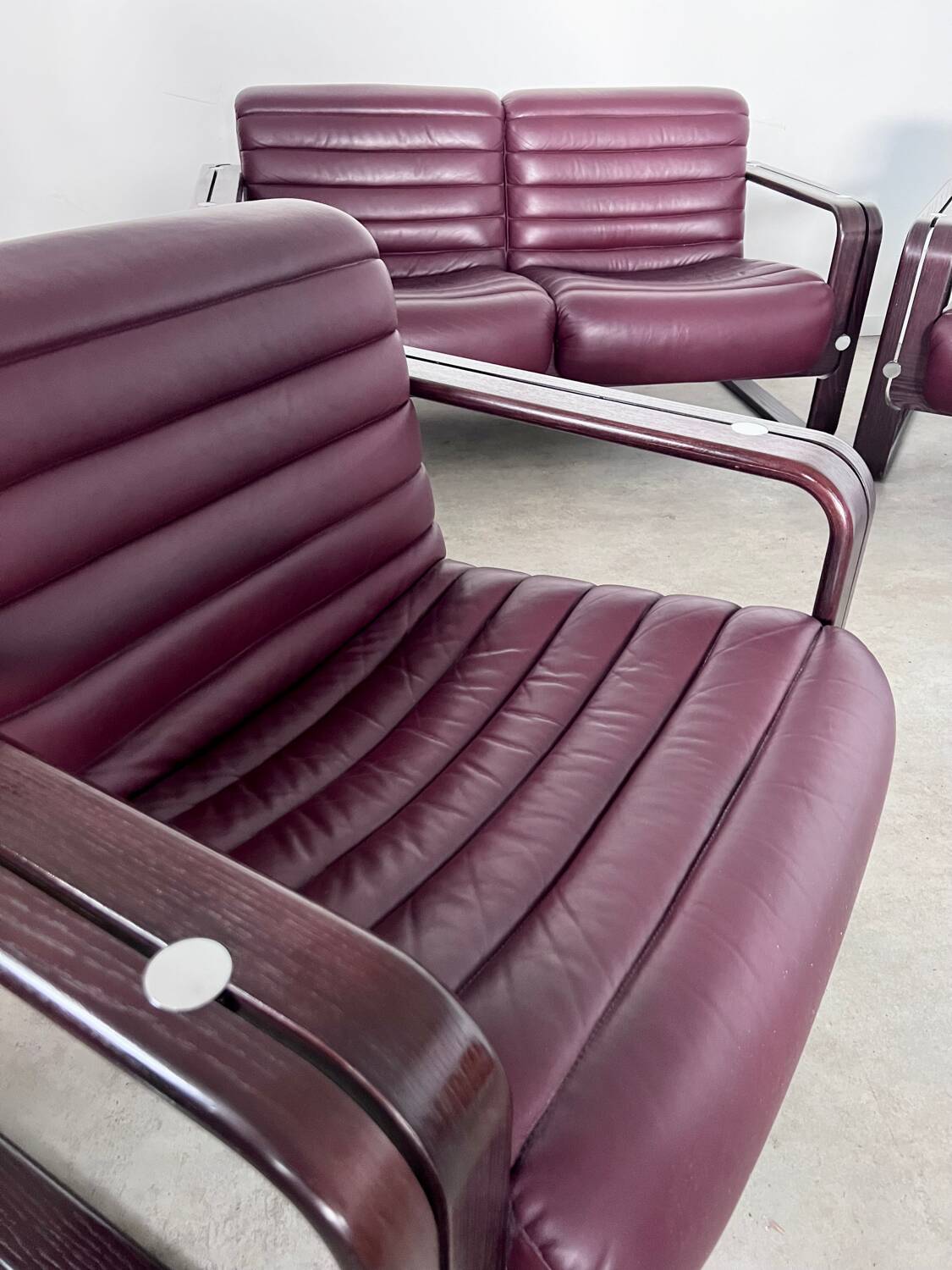 Sofa set and 2 vintage leather armchairs designed by Albert Stoll Giroflex 1970s