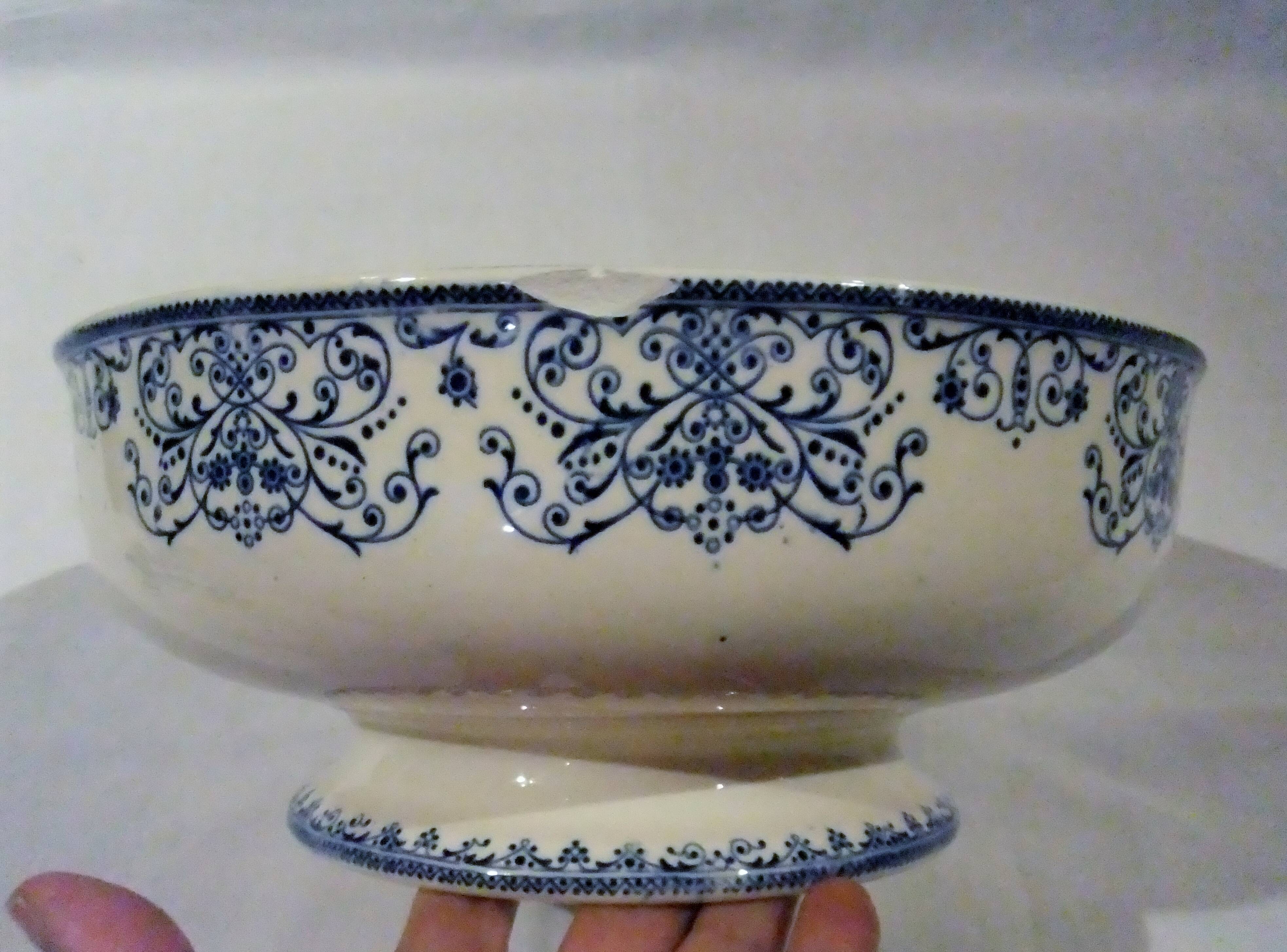 Old salad bowl Boulenger Choisy Le Roi earthenware art Moustiers