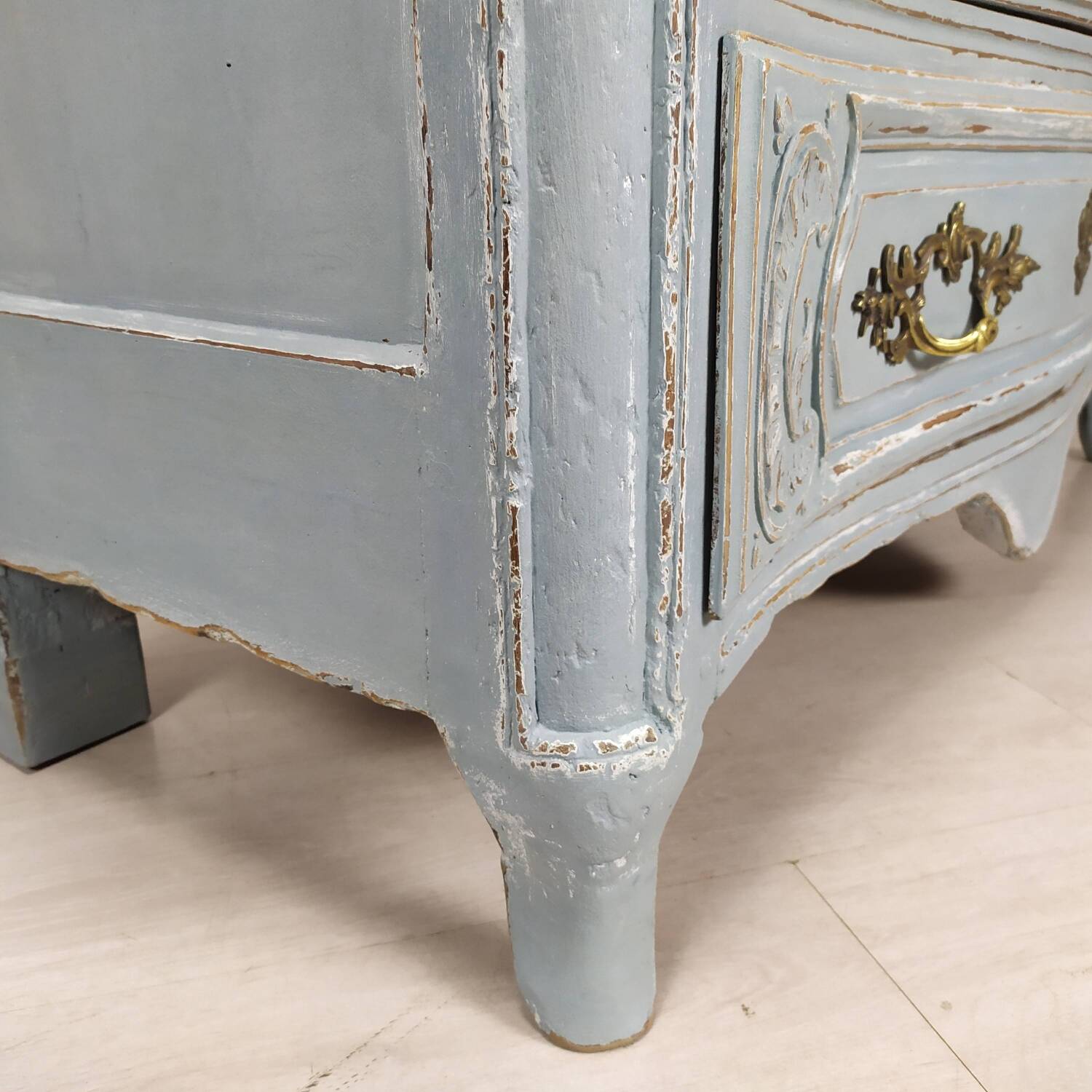 Antique patinated chest of drawers