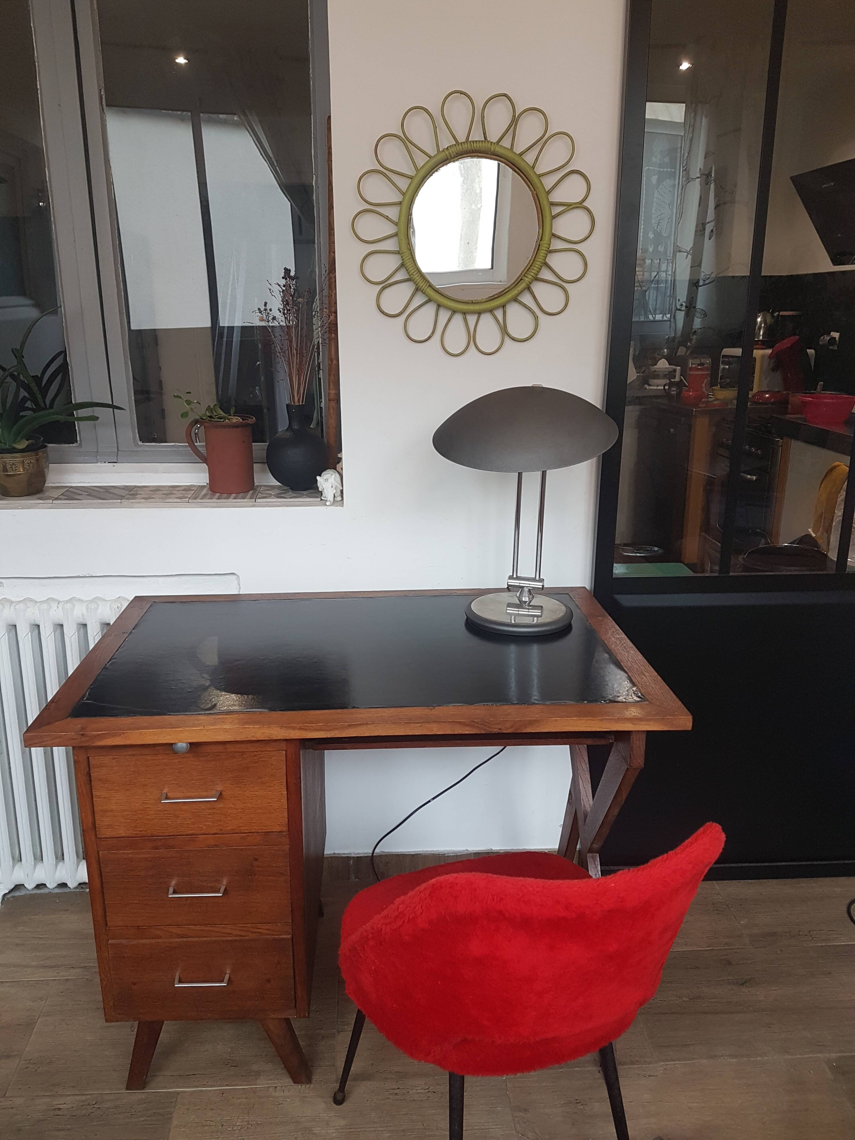Bureau scandinave pieds compas