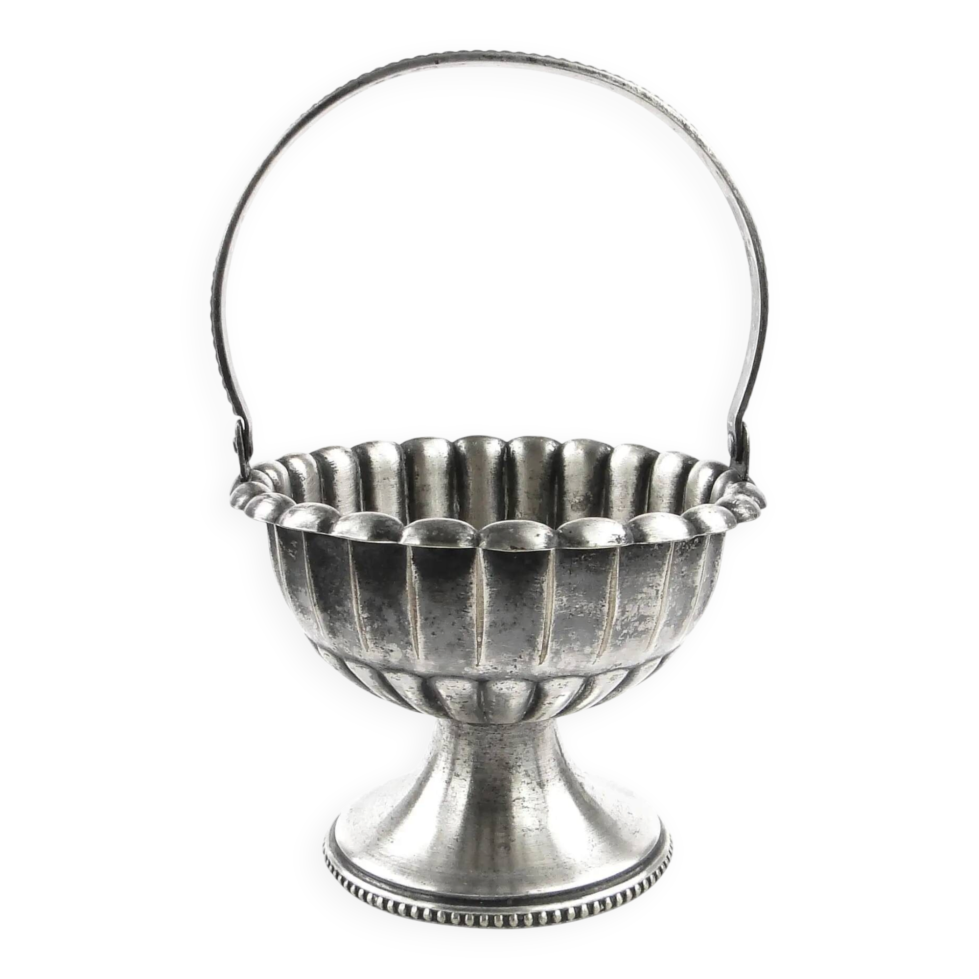Art Nouveau sugar bowl, pewter or silver-plated metal, Sweden, early 20th century