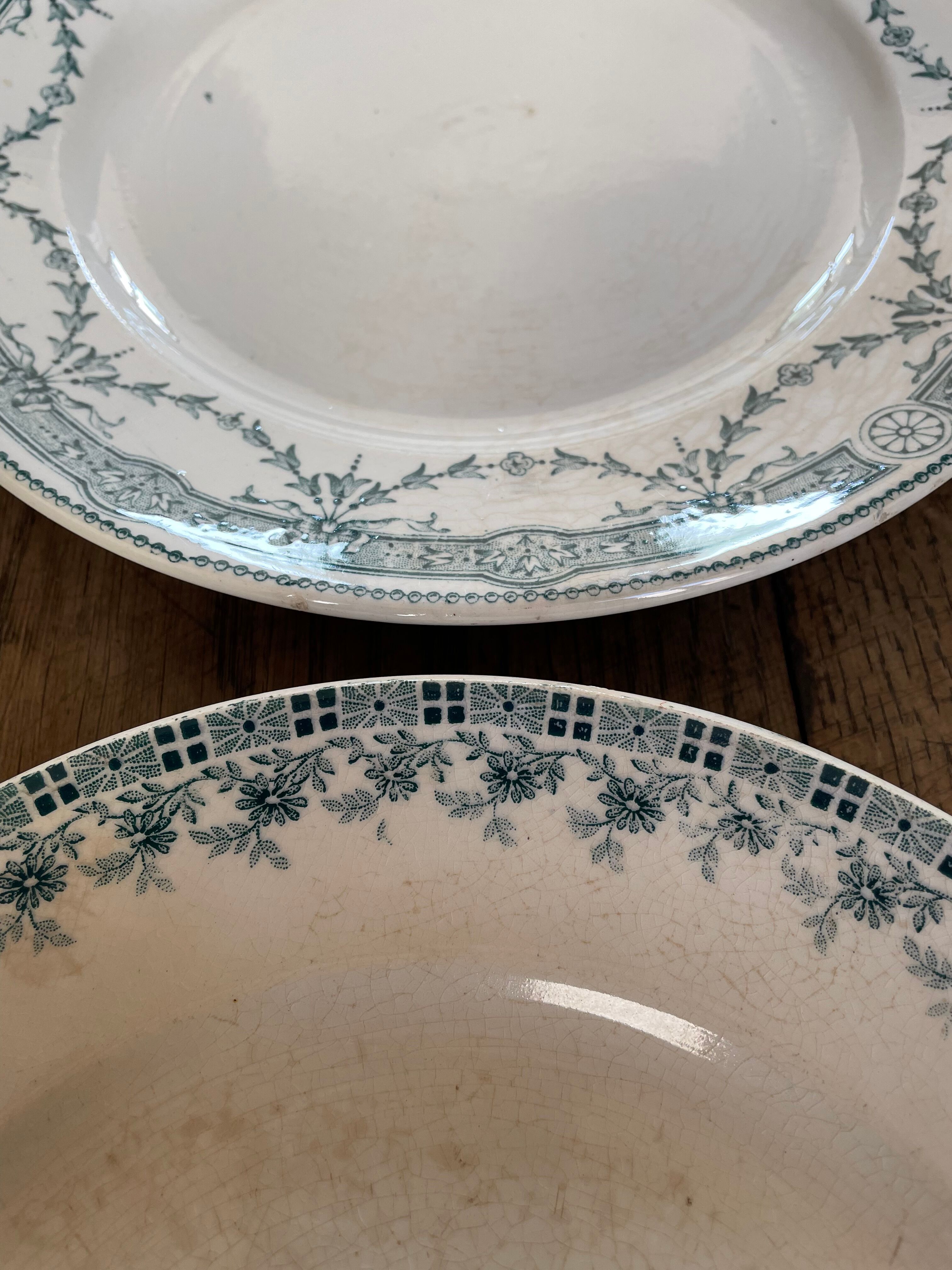 Set of 8dessert plates mismatched Iron Earth XIXth