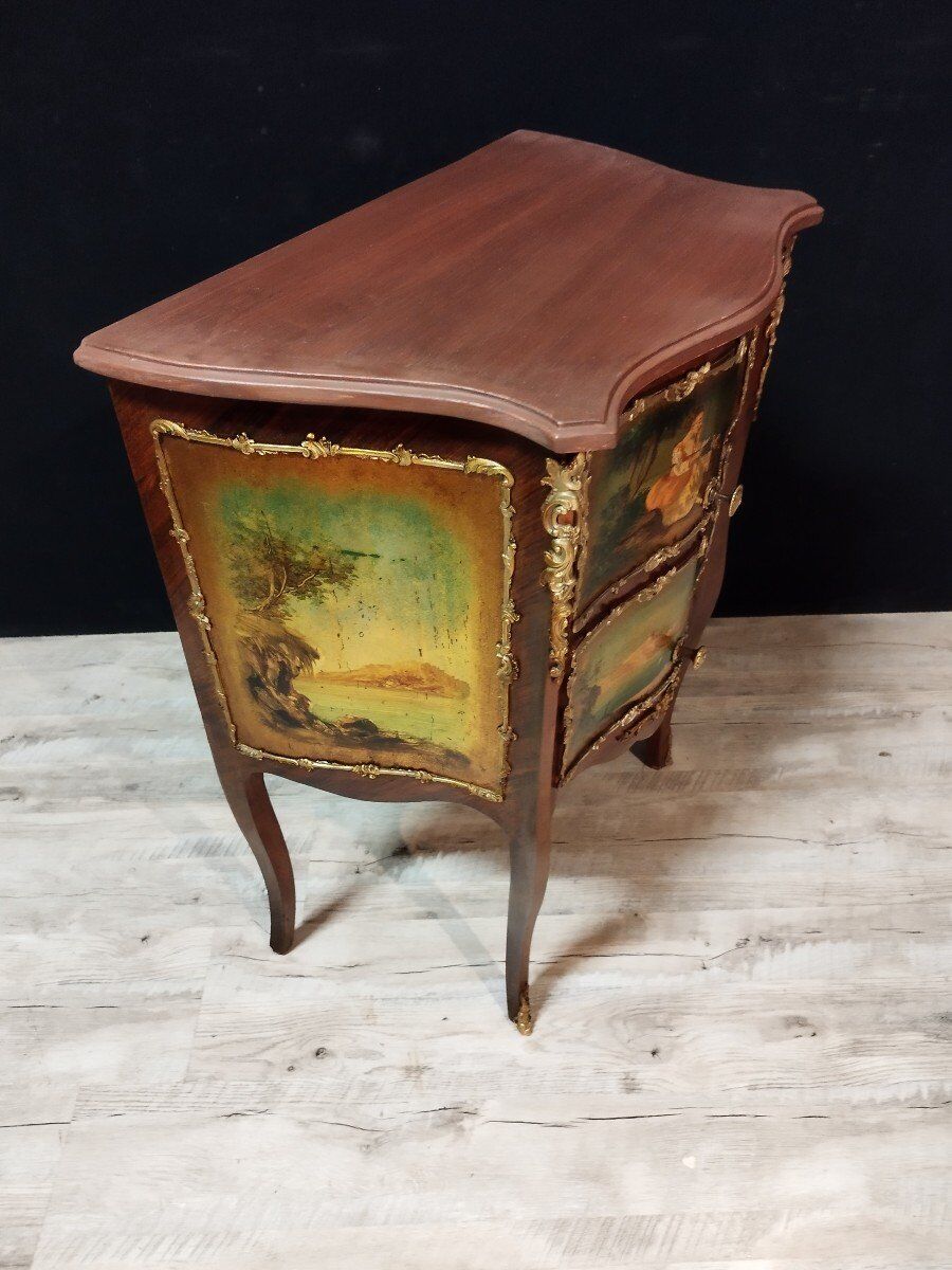 Pair of painted wooden chests of drawers