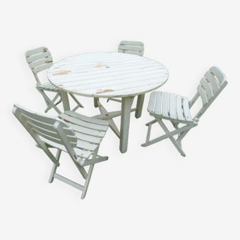 Table and 4 folding wooden garden chairs