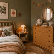 Dresser and its bedside table in rattan caning and vintage oak from the 1970s.