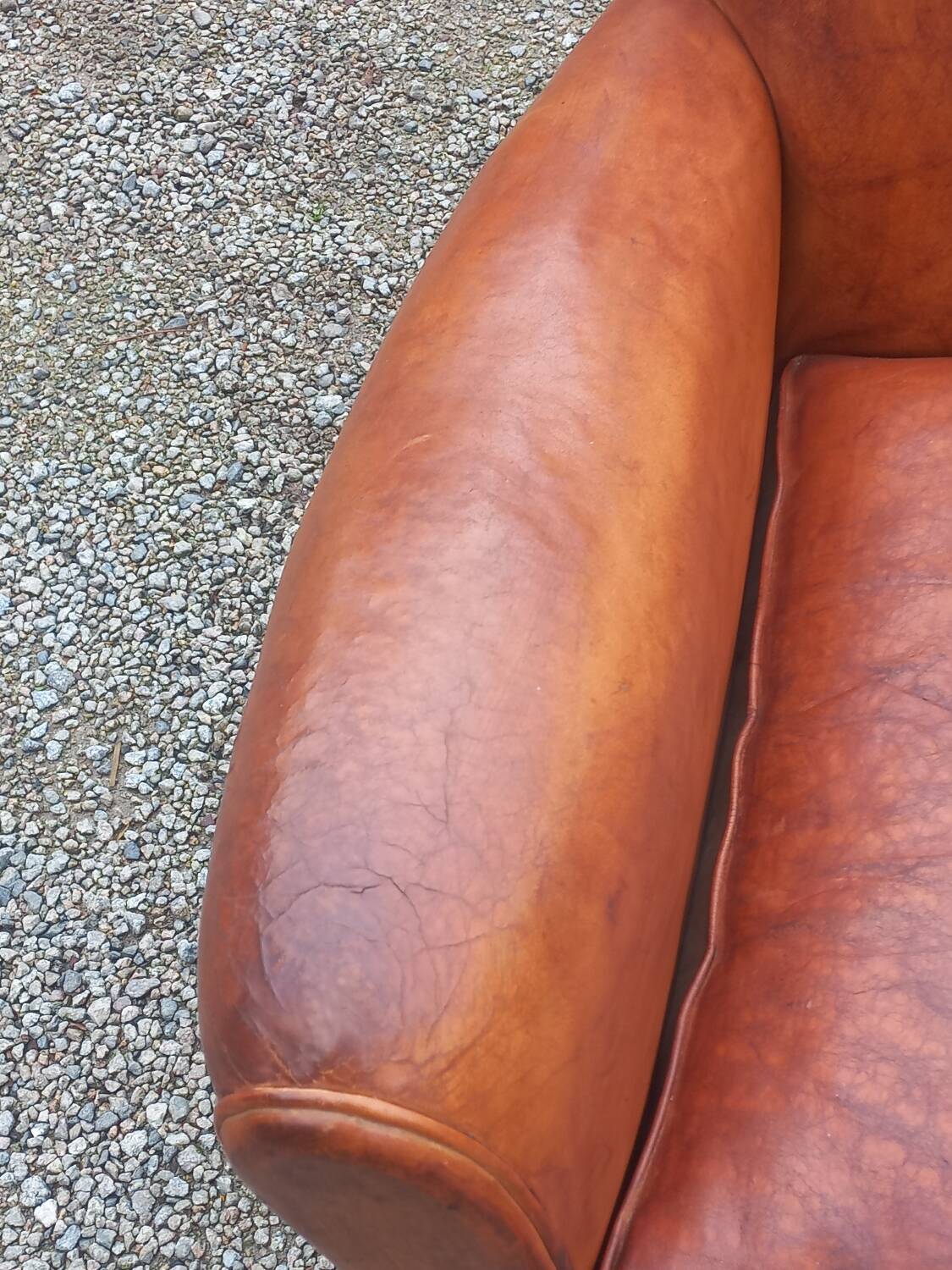 Art deco leather club chair from the 1930s