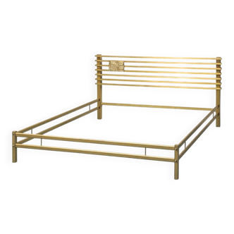 Vintage double bed in metal and brass Luciano Frigerio 1970s modernism