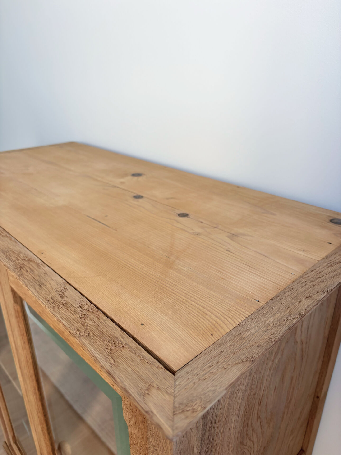 Vitrine vaisselier buffet chêne massif rénovée