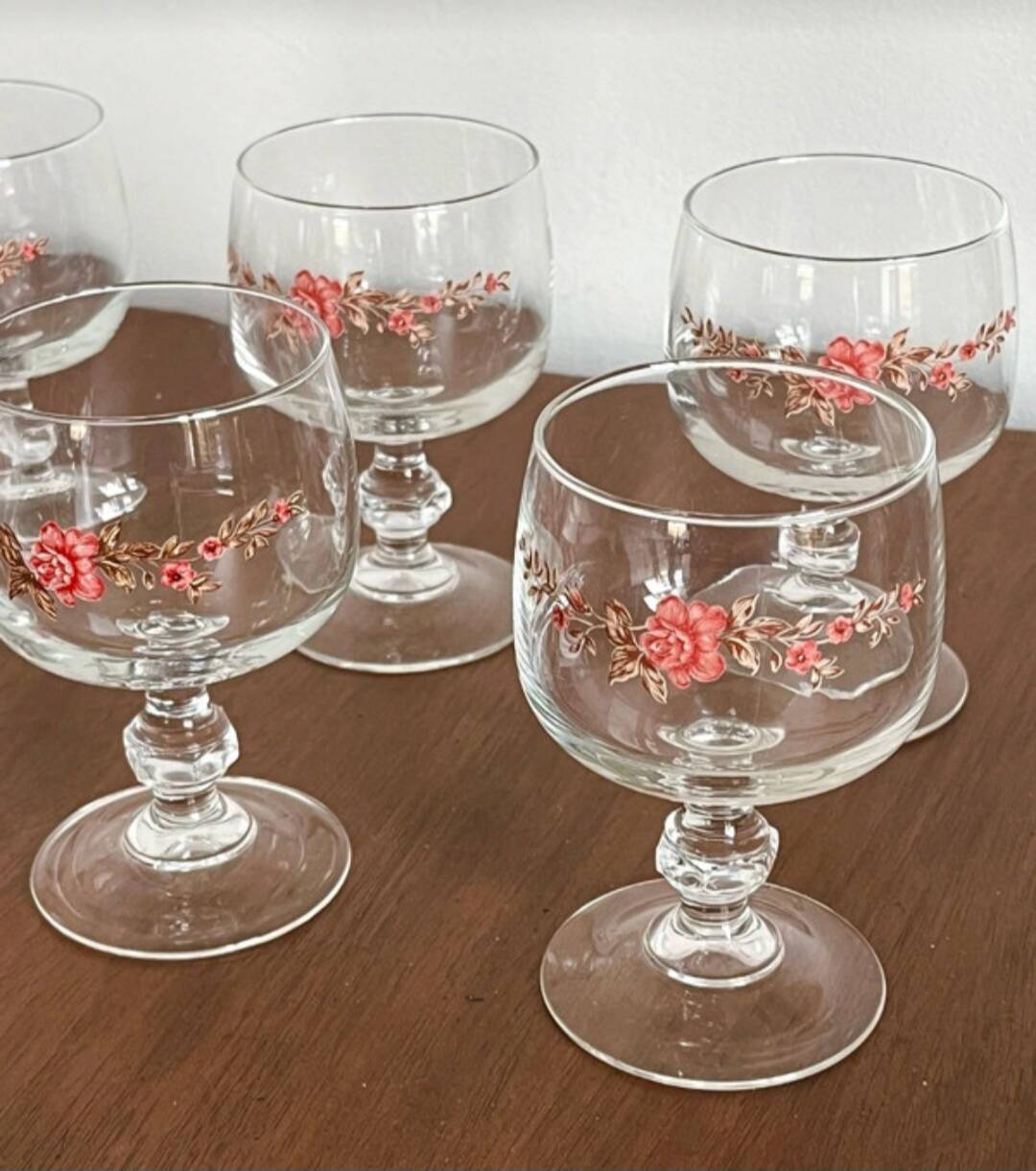 6 new Luminarc stemmed glasses from the 60s