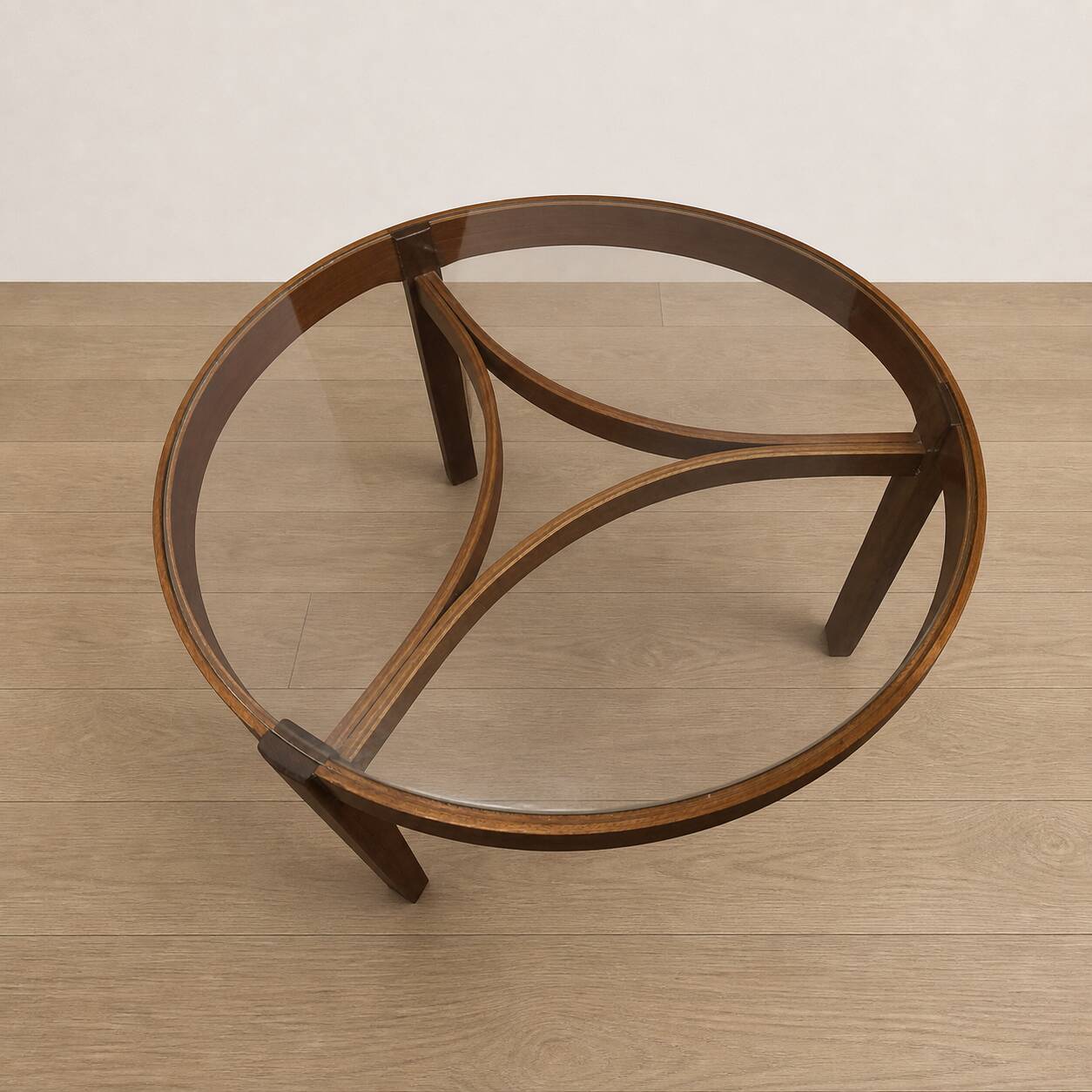 Table basse scandinave en teck et verre